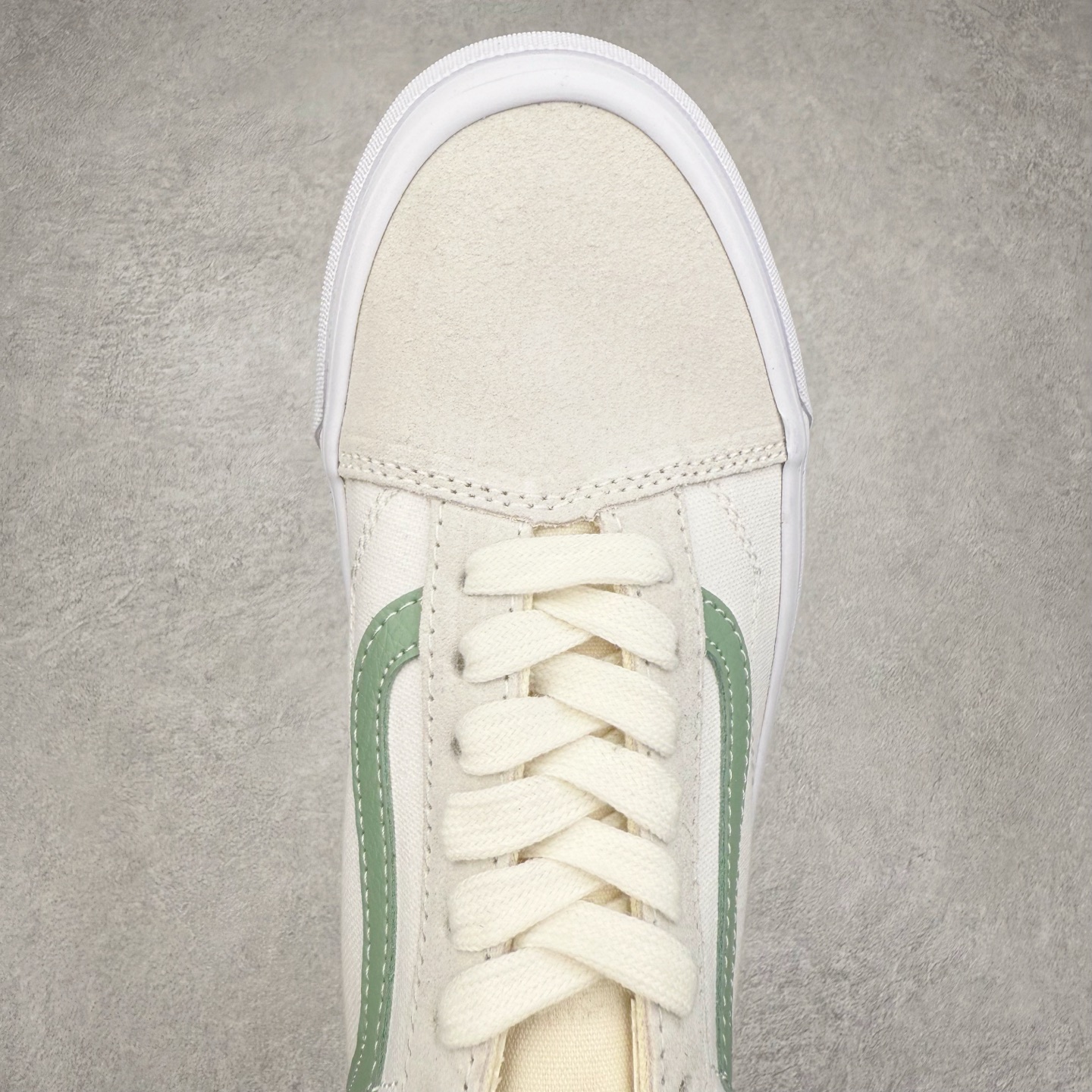 图片[4]-Vans Premium Old Skool 范斯官方 全新VPS高阶支线 继承了VANS VAULT OG以及 VANS 安纳海姆的复古属性 完善鞋身结构并提升脚感 从鞋型和贴合度方面重塑鞋款 可抽取活动鞋垫使脚感更舒适 货号：VN000D56ESM 檀木紫 货号：VN000D56ESK 白绿 尺码：35 36 36.5 37 38 38.5 39 40 40.5 41 42 42.5 43 44-选品中心