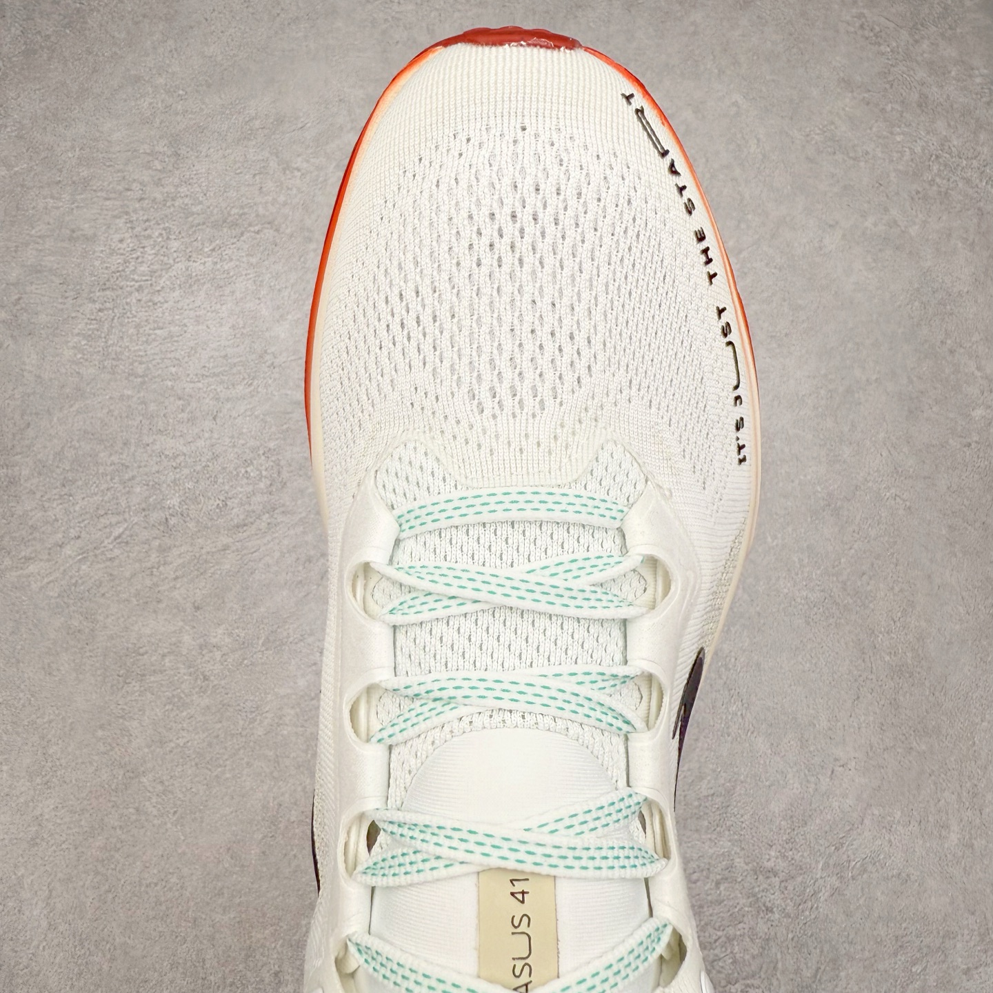 图片[4]-＃特价福利 NK Zoom Pegasus 飞马41代马拉松系列网面透气缓震疾速跑鞋 拥有 Zoom Air 一如既往的稳定感和流畅感 鞋面采用工程网眼设计 为特定高热区域营造出色透气性 进一步增加鞋面的穿孔数量 让足部能够快速散热 中足搭配 Flywire 飞线 在高速运动时营造舒适稳定的贴合感 内置Zoon气垫加持 动力十足 尺码：36 36.5 37.5 38 38.5 39 40 40.5 41 42 42.5 43 44 44.5 45-选品中心