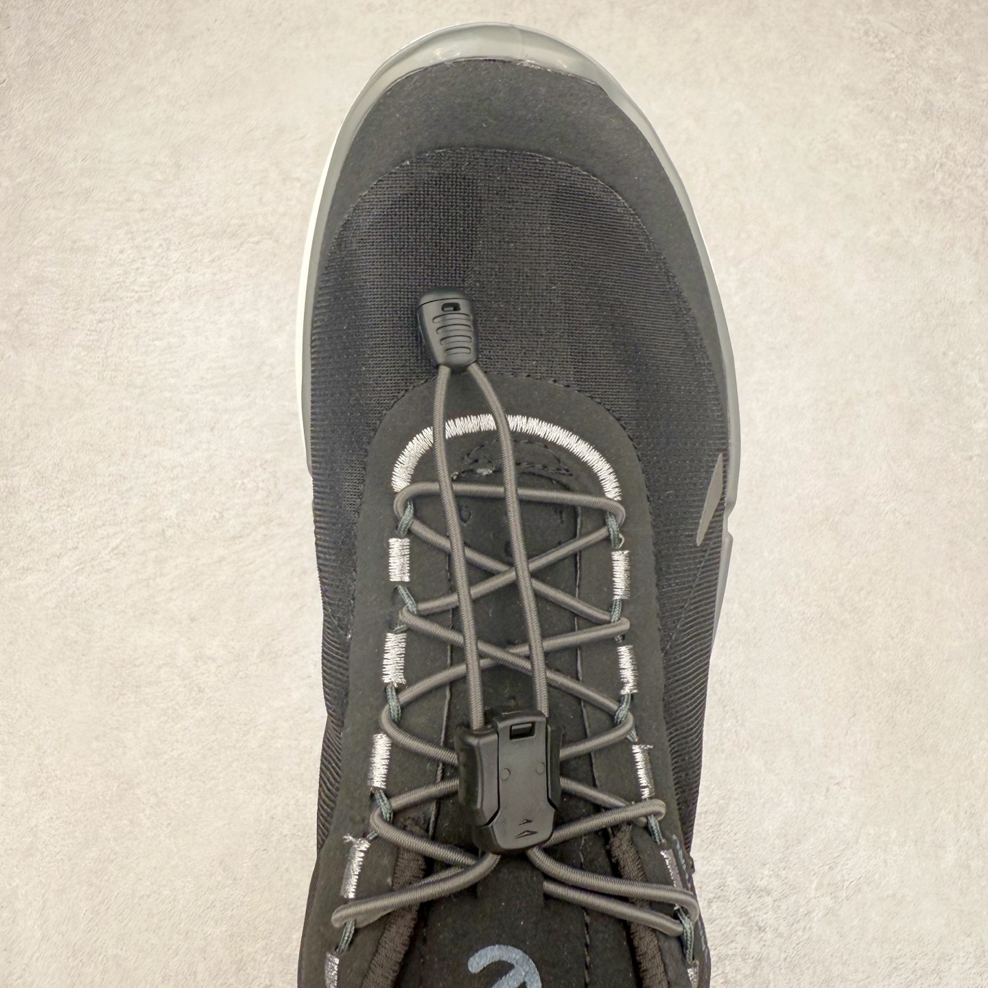 图片[4]-ECCO爱步老爹鞋男士夏季新款 飞织网面百搭潮流户外运动鞋 健步BIOM系列新款 全新的轻量发泡底材与直接注塑橡胶大底相结合 柔软舒适，轻量回弹，脚感更轻盈 鞋面采用GORE-TEX飞织网面与牛皮相结合 给你贴心透气呵护 自然律动科技 符合人体工学鞋楦 贴近足部天然形态 橡胶大底，抓地力强，具有良好的耐磨性 轻盈自如 适跑畅练 尺码：38 39 40 41 42 43 44 （皮鞋码）-选品中心