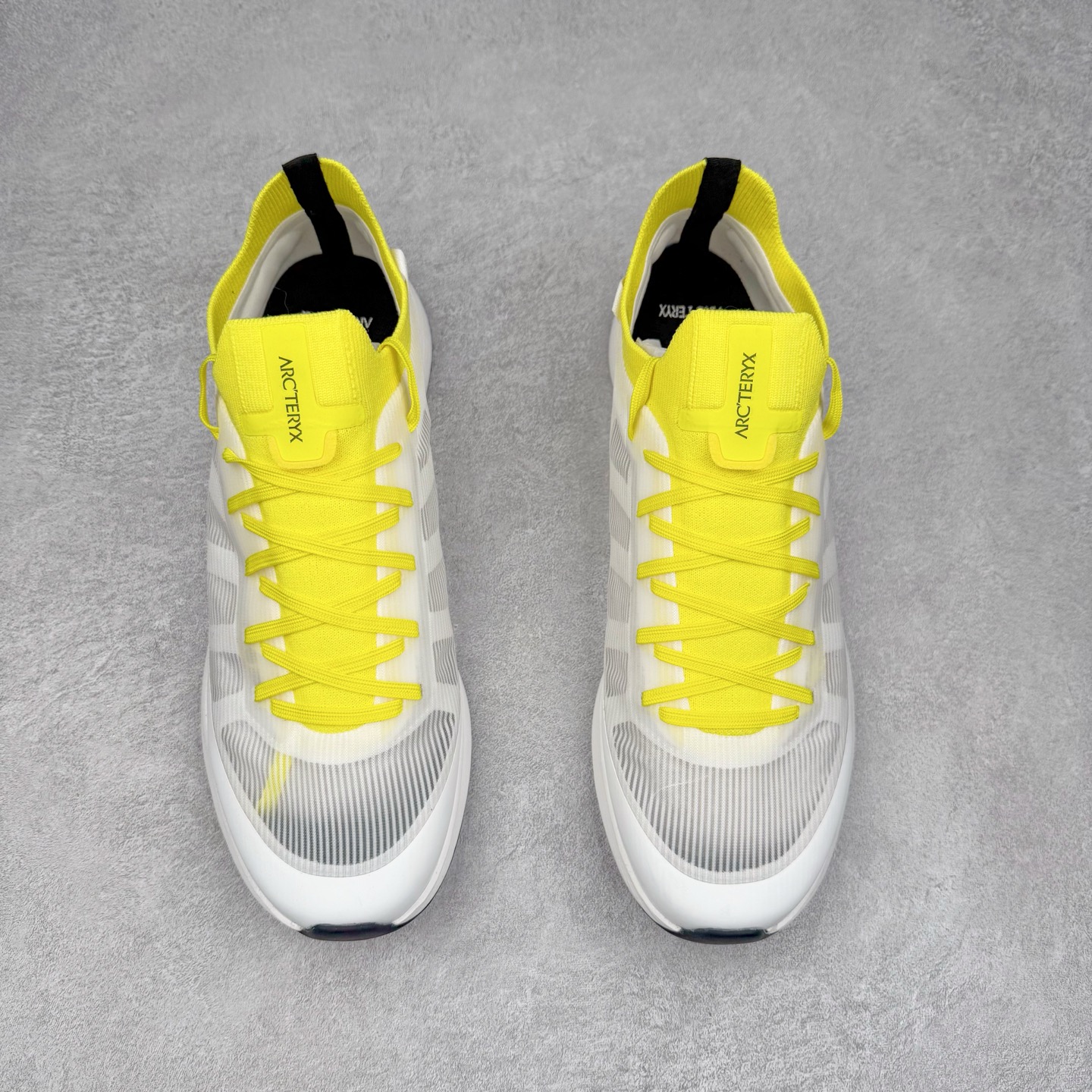 图片[2]-＃HP Arcteryx Norvan SL 3 始祖鸟时尚舒适防滑透气轻便低帮跑步鞋 Arcteryx中文名始祖鸟 加拿大户外服饰品牌 1989年创立于加拿大温哥华 始祖鸟来自加拿大海岸山脉 植根高山的专业户外品牌 始终秉承对精湛设计和工艺孜孜以求的准则 从1989年创立至今 Arcteryx始终不断在产品设计与做工上不惜工本 以满足始祖鸟的标准 品质、设计以及精简的理念造就了其良好的性能 并能满足严苛环境下的使用需求 尺码：40 41 42 43 44 45-选品中心