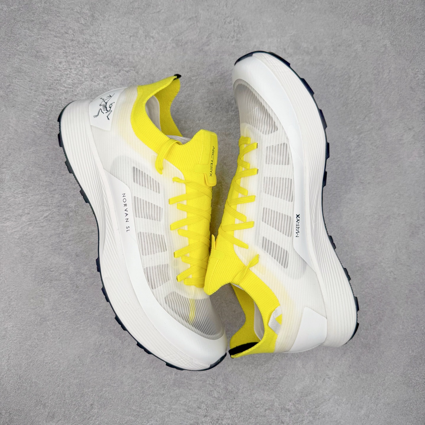 图片[3]-＃HP Arcteryx Norvan SL 3 始祖鸟时尚舒适防滑透气轻便低帮跑步鞋 Arcteryx中文名始祖鸟 加拿大户外服饰品牌 1989年创立于加拿大温哥华 始祖鸟来自加拿大海岸山脉 植根高山的专业户外品牌 始终秉承对精湛设计和工艺孜孜以求的准则 从1989年创立至今 Arcteryx始终不断在产品设计与做工上不惜工本 以满足始祖鸟的标准 品质、设计以及精简的理念造就了其良好的性能 并能满足严苛环境下的使用需求 尺码：40 41 42 43 44 45-选品中心