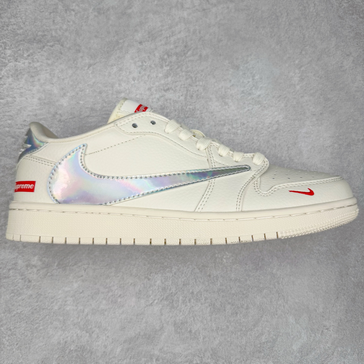 ＃福利特价 TS x Air Jordan AJ1 Low 倒钩低帮联名定制配色 原厂内置气垫魔块 A模大底 头层小牛皮 鞋舌AJ原厂专用牛津布+AJ专用反口珍珠布+原厂无杂质高弹内里海棉+特殊封边弹力鞋带 尺码：36 36.5 37.5 38 38.5 39 40 40.5 41 42 42.5 43 44 44.5 45 46 47.5-选品中心