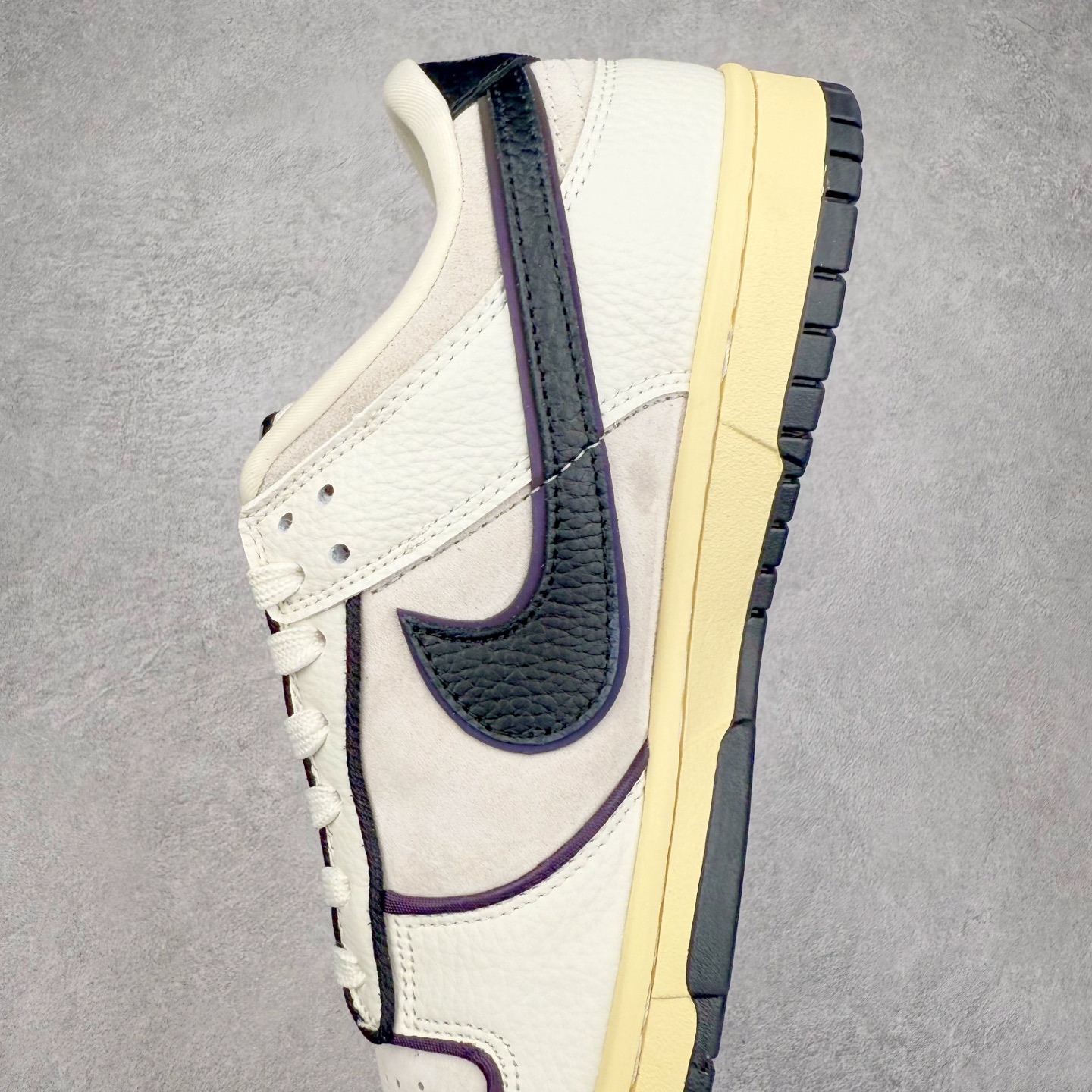 图片[7]-NK Dunk Low 定制配色 SC9207-409 大厂出品 极力推荐 原装头层材料 独家版型蒸餾加工帶來的是更好的视觉和脚感体验大厂纯原品质出货 清洁度 电绣工艺 皮料切割干净无任何毛边 细节完美 实拍调校N版已经零色差零失真 百分百还原实物色彩所见即所得 不存在货不对板色差等低级问题 选购参考实物拍摄 不混卖不参货 只用心做好货严格选品 承诺混一赔十 尺码：36 36.5 37.5 38 38.5 39 40 40.5 41 42 42.5 43 44 44.5 45-选品中心