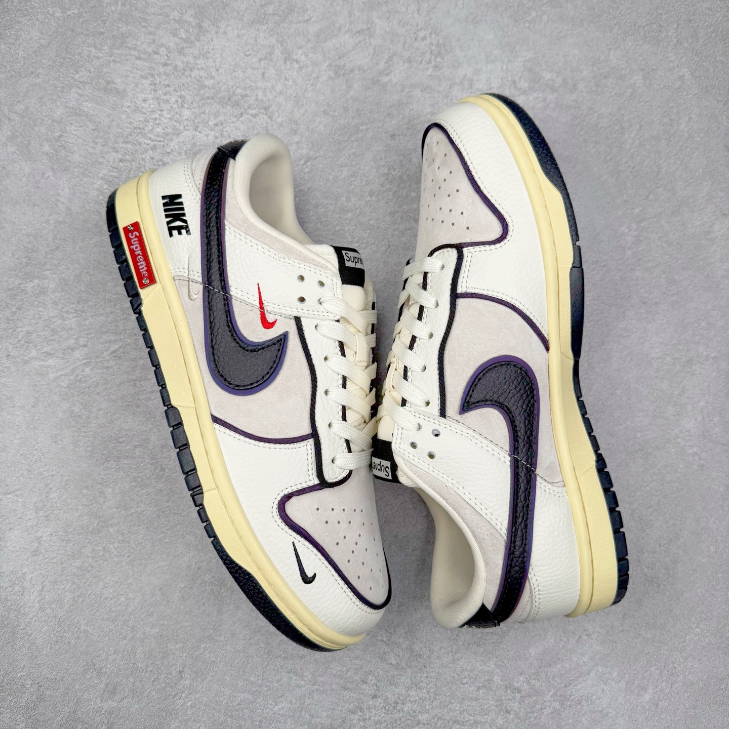 图片[3]-NK Dunk Low 定制配色 SC9207-409 大厂出品 极力推荐 原装头层材料 独家版型蒸餾加工帶來的是更好的视觉和脚感体验大厂纯原品质出货 清洁度 电绣工艺 皮料切割干净无任何毛边 细节完美 实拍调校N版已经零色差零失真 百分百还原实物色彩所见即所得 不存在货不对板色差等低级问题 选购参考实物拍摄 不混卖不参货 只用心做好货严格选品 承诺混一赔十 尺码：36 36.5 37.5 38 38.5 39 40 40.5 41 42 42.5 43 44 44.5 45-选品中心