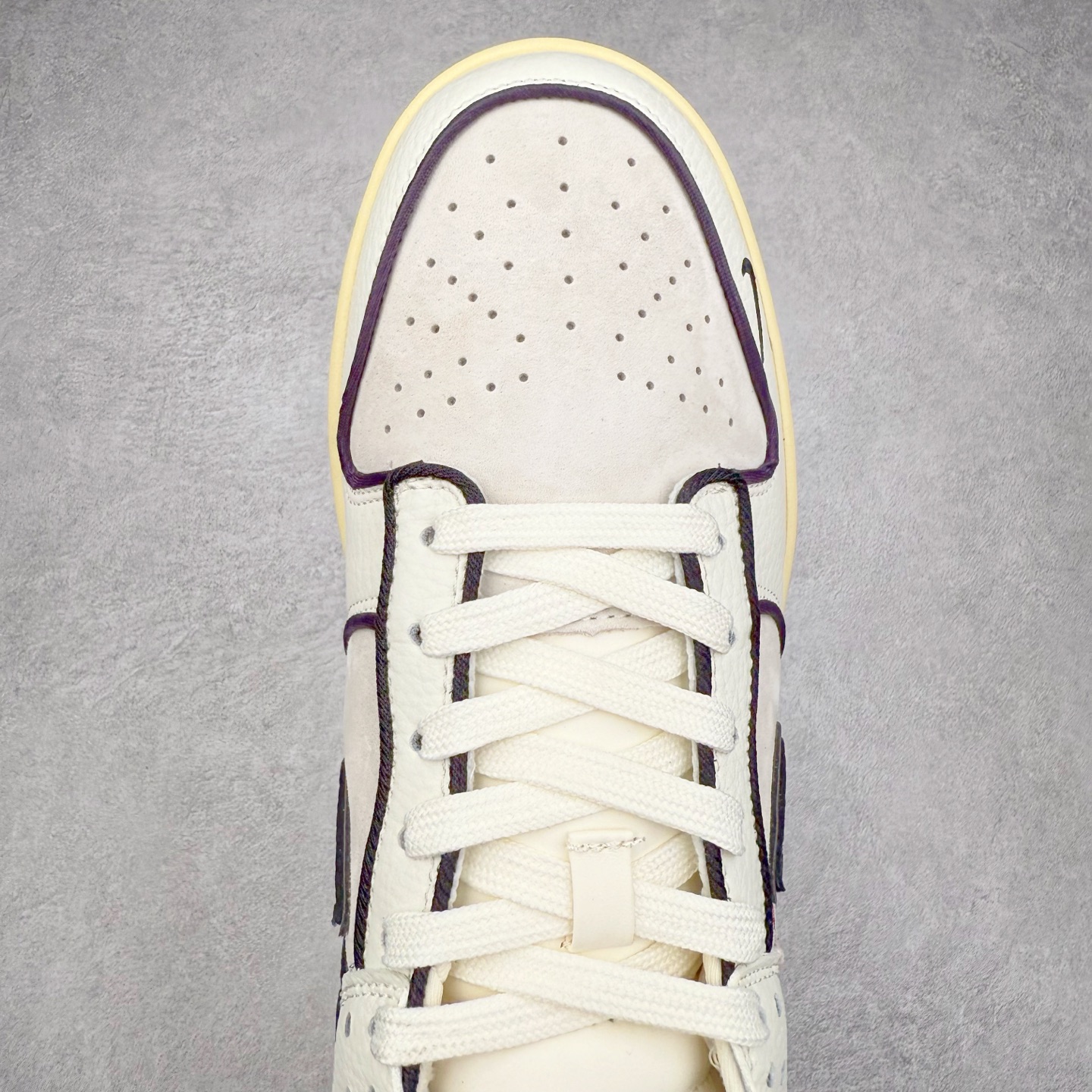 图片[4]-NK Dunk Low 定制配色 SC9207-409 大厂出品 极力推荐 原装头层材料 独家版型蒸餾加工帶來的是更好的视觉和脚感体验大厂纯原品质出货 清洁度 电绣工艺 皮料切割干净无任何毛边 细节完美 实拍调校N版已经零色差零失真 百分百还原实物色彩所见即所得 不存在货不对板色差等低级问题 选购参考实物拍摄 不混卖不参货 只用心做好货严格选品 承诺混一赔十 尺码：36 36.5 37.5 38 38.5 39 40 40.5 41 42 42.5 43 44 44.5 45-选品中心