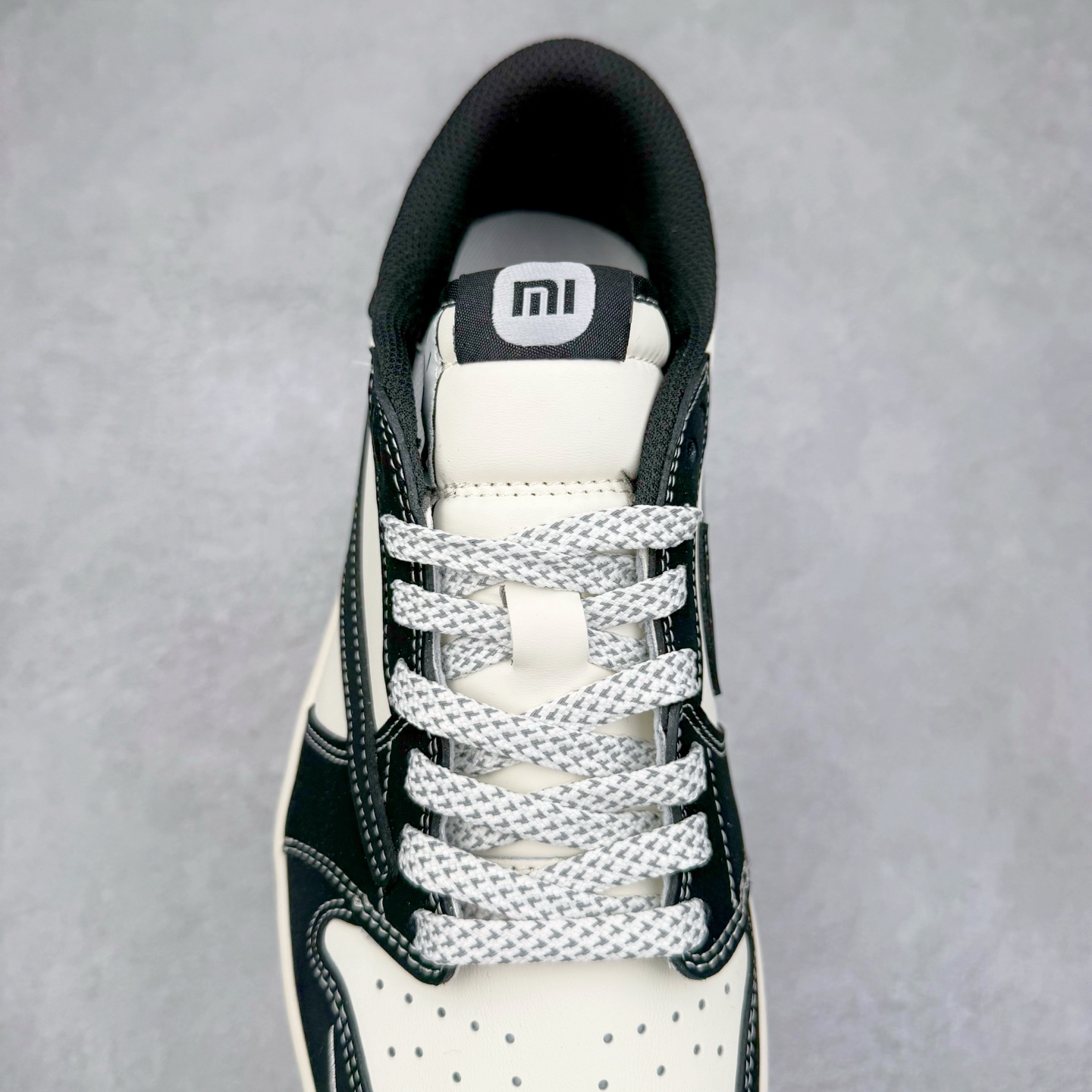 图片[5]-TS x Air Jordan AJ1 Low 倒钩低帮联名定制配色 XX3168-189 原厂内置气垫魔块 A模大底 头层小牛皮 鞋舌AJ原厂专用牛津布+AJ专用反口珍珠布+原厂无杂质高弹内里海棉+特殊封边弹力鞋带 实拍调校N版已经零色差零失真 百分百还原实物色彩所见即所得 不存在货不对板色差等低级问题 选购参考实物拍摄 不混卖不参货 只用心做好货严格选品 承诺混一赔十 尺码：36 36.5 37.5 38 38.5 39 40 40.5 41 42 42.5 43 44 44.5 45-选品中心