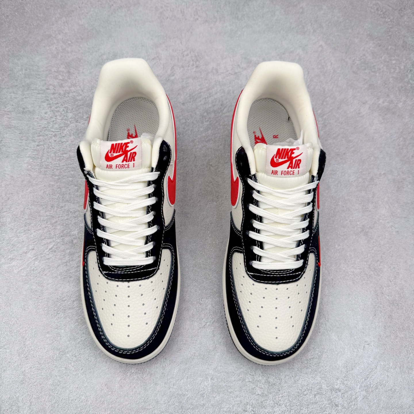 图片[2]-NK Air Force 1´07 Low 空军一号低帮百搭休闲运动板鞋 KK1688-001 柔软、弹性十足的缓震性能和出色的中底设计 横跨复古与现代的外型结合 造就出风靡全球 三十多年的Force 1 直到今天还深受青睐 实拍调校N版已经零色差零失真 百分百还原实物色彩所见即所得 不存在货不对板色差等低级问题 选购参考实物拍摄 不混卖不参货 只用心做好货严格选品 承诺混一赔十 尺码：36 36.5 37.5 38 38.5 39 40 40.5 41 42 42.5 43 44 44.5 45-选品中心