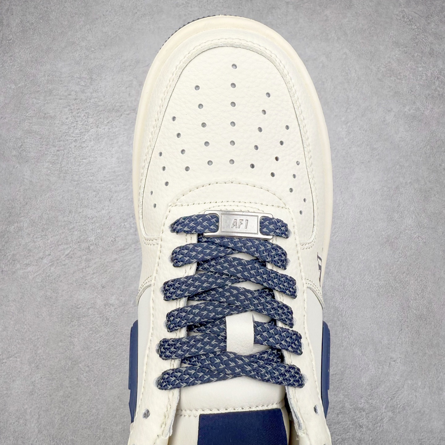 图片[4]-NK Air Force 1´07 Low 空军一号低帮百搭休闲运动板鞋 XS3464-575 柔软、弹性十足的缓震性能和出色的中底设计 横跨复古与现代的外型结合 造就出风靡全球 三十多年的Force 1 直到今天还深受青睐 实拍调校N版已经零色差零失真 百分百还原实物色彩所见即所得 不存在货不对板色差等低级问题 选购参考实物拍摄 不混卖不参货 只用心做好货严格选品 承诺混一赔十 尺码：36 36.5 37.5 38 38.5 39 40 40.5 41 42 42.5 43 44 44.5 45-选品中心