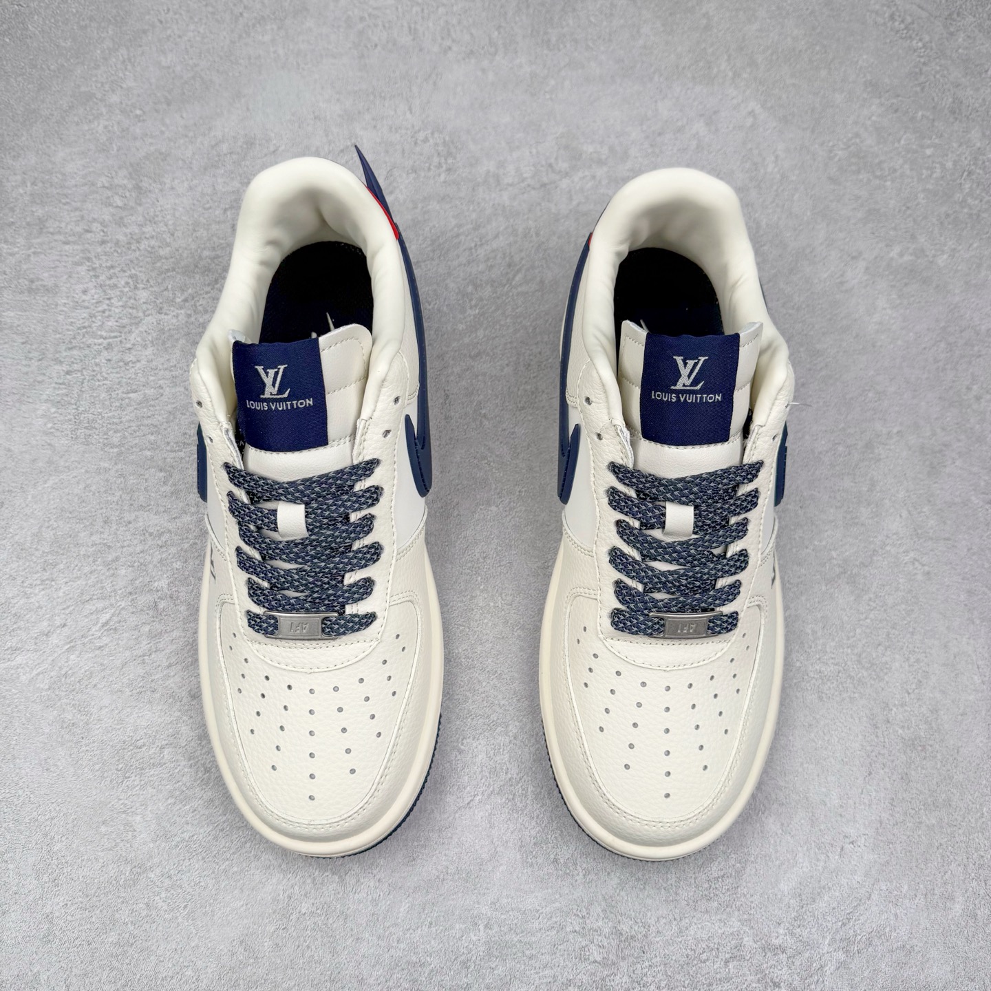 图片[2]-NK Air Force 1´07 Low 空军一号低帮百搭休闲运动板鞋 XS3464-575 柔软、弹性十足的缓震性能和出色的中底设计 横跨复古与现代的外型结合 造就出风靡全球 三十多年的Force 1 直到今天还深受青睐 实拍调校N版已经零色差零失真 百分百还原实物色彩所见即所得 不存在货不对板色差等低级问题 选购参考实物拍摄 不混卖不参货 只用心做好货严格选品 承诺混一赔十 尺码：36 36.5 37.5 38 38.5 39 40 40.5 41 42 42.5 43 44 44.5 45-选品中心