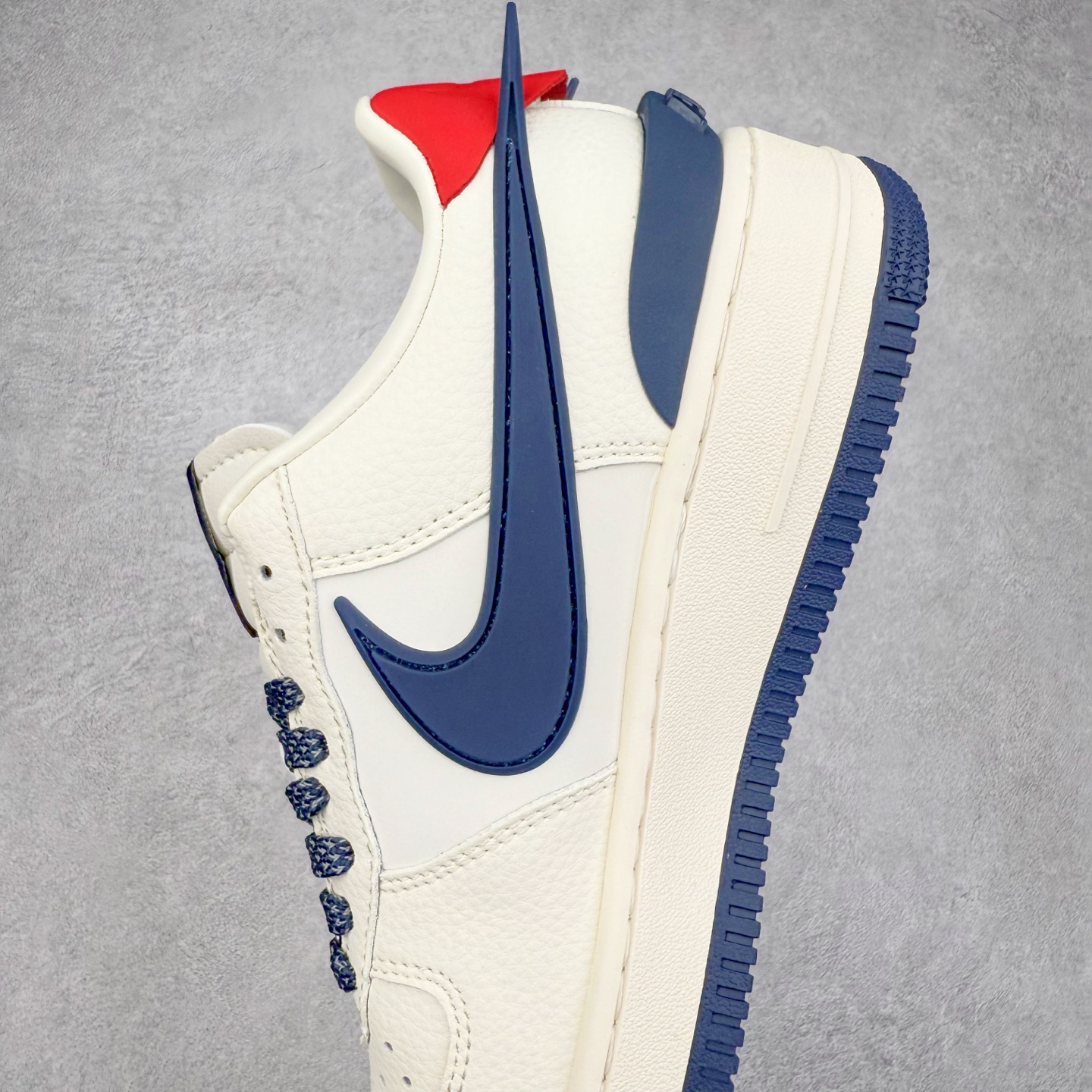 图片[7]-NK Air Force 1´07 Low 空军一号低帮百搭休闲运动板鞋 XS3464-575 柔软、弹性十足的缓震性能和出色的中底设计 横跨复古与现代的外型结合 造就出风靡全球 三十多年的Force 1 直到今天还深受青睐 实拍调校N版已经零色差零失真 百分百还原实物色彩所见即所得 不存在货不对板色差等低级问题 选购参考实物拍摄 不混卖不参货 只用心做好货严格选品 承诺混一赔十 尺码：36 36.5 37.5 38 38.5 39 40 40.5 41 42 42.5 43 44 44.5 45-选品中心