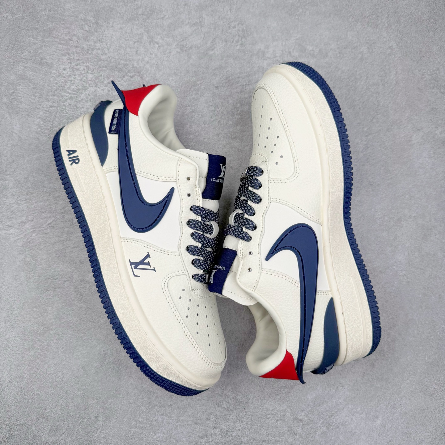 图片[3]-NK Air Force 1´07 Low 空军一号低帮百搭休闲运动板鞋 XS3464-575 柔软、弹性十足的缓震性能和出色的中底设计 横跨复古与现代的外型结合 造就出风靡全球 三十多年的Force 1 直到今天还深受青睐 实拍调校N版已经零色差零失真 百分百还原实物色彩所见即所得 不存在货不对板色差等低级问题 选购参考实物拍摄 不混卖不参货 只用心做好货严格选品 承诺混一赔十 尺码：36 36.5 37.5 38 38.5 39 40 40.5 41 42 42.5 43 44 44.5 45-选品中心