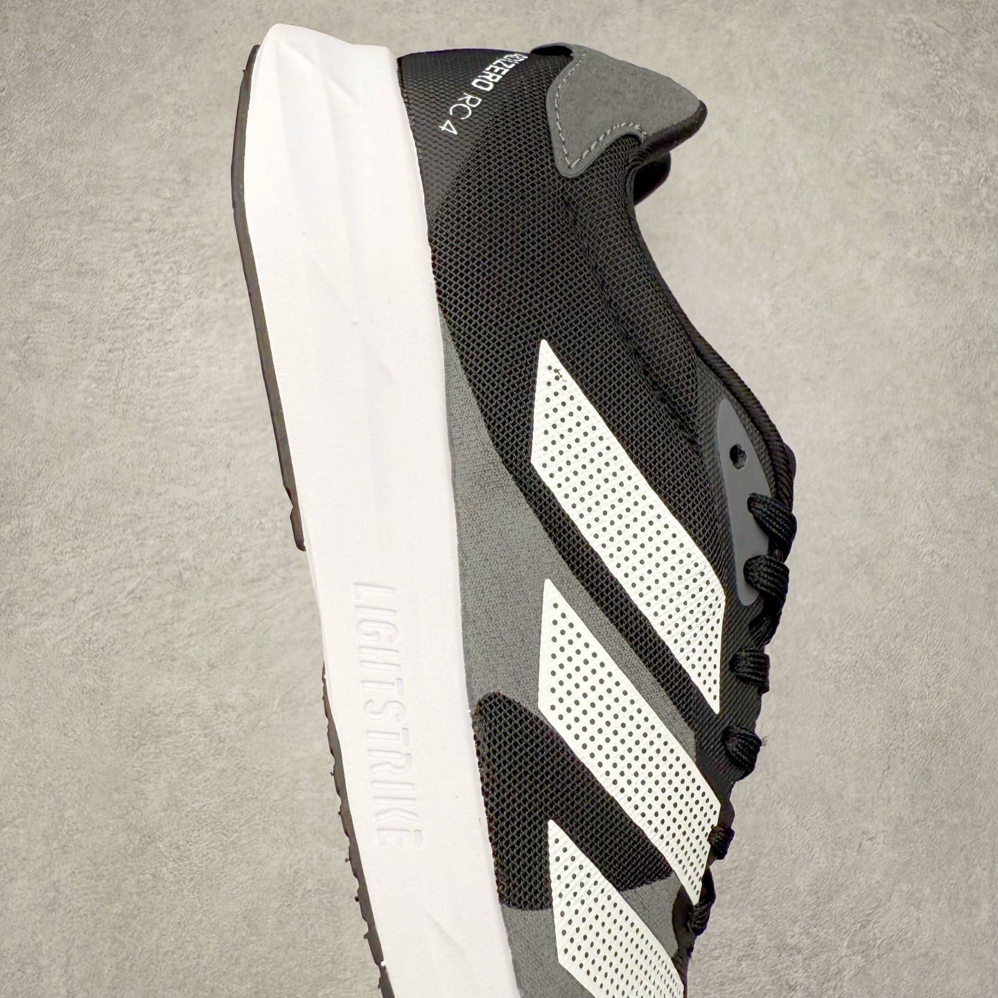 图片[6]-AD Duramo RC 4 M 轻量跑鞋公司级清风系列 复古网面透气跑步鞋 缓震透气 落地轻快高度回弹的脚感 落地稳定性出色 简约时尚的设计和配色 柔软舒适防滑耐磨 尺码：36 36.5 37.5 38 38.5 39 40 40.5 41 42 42.5 43 44 45 46-选品中心