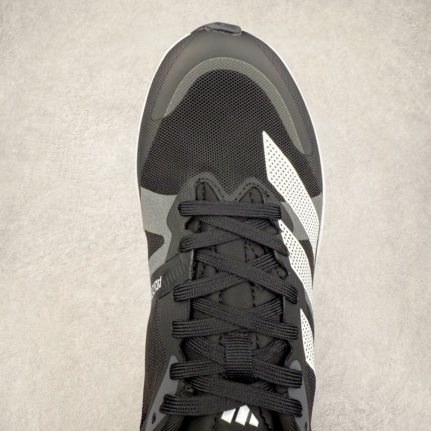 图片[4]-AD Duramo RC 4 M 轻量跑鞋公司级清风系列 复古网面透气跑步鞋 缓震透气 落地轻快高度回弹的脚感 落地稳定性出色 简约时尚的设计和配色 柔软舒适防滑耐磨 尺码：36 36.5 37.5 38 38.5 39 40 40.5 41 42 42.5 43 44 45 46-选品中心