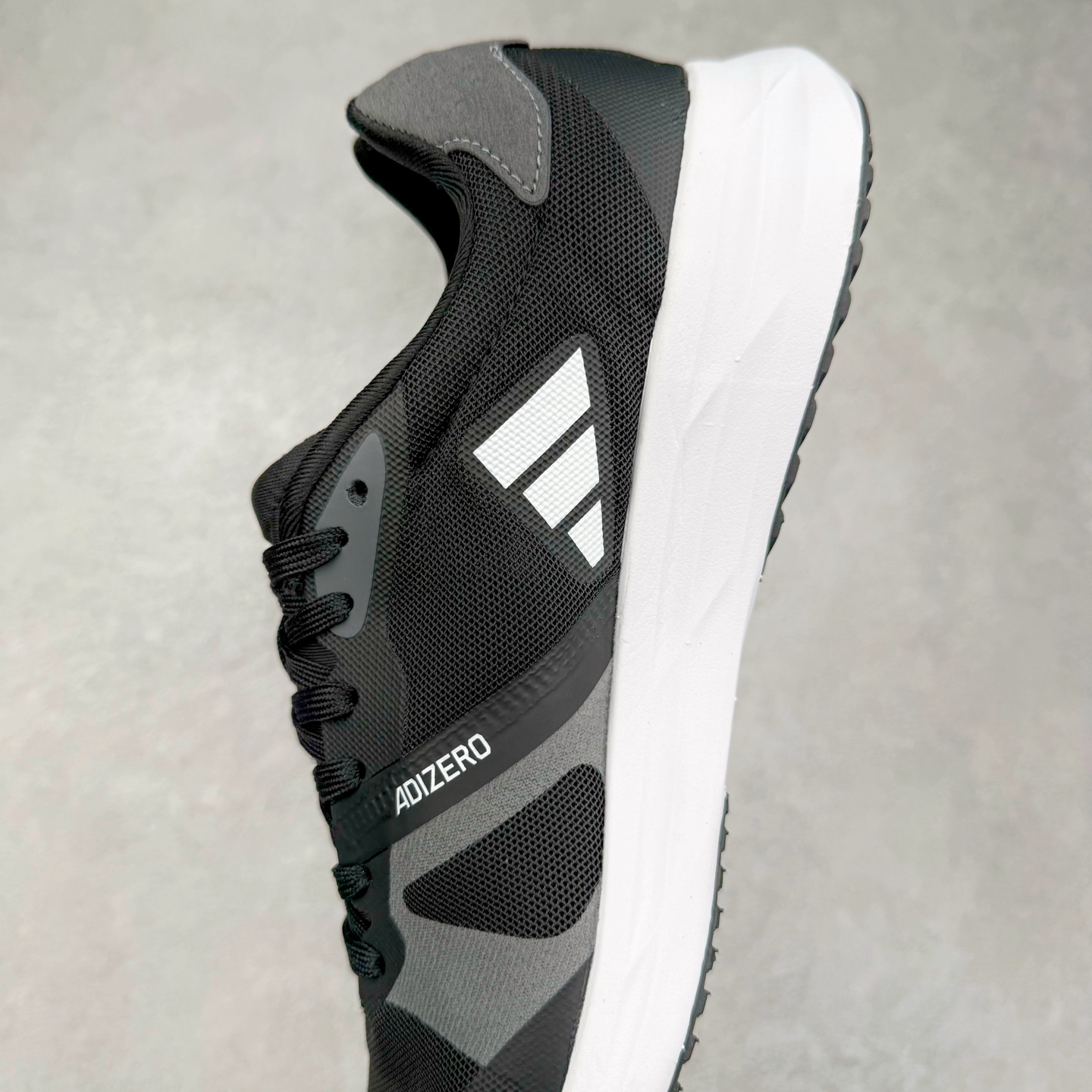 图片[7]-AD Duramo RC 4 M 轻量跑鞋公司级清风系列 复古网面透气跑步鞋 缓震透气 落地轻快高度回弹的脚感 落地稳定性出色 简约时尚的设计和配色 柔软舒适防滑耐磨 尺码：36 36.5 37.5 38 38.5 39 40 40.5 41 42 42.5 43 44 45 46-选品中心