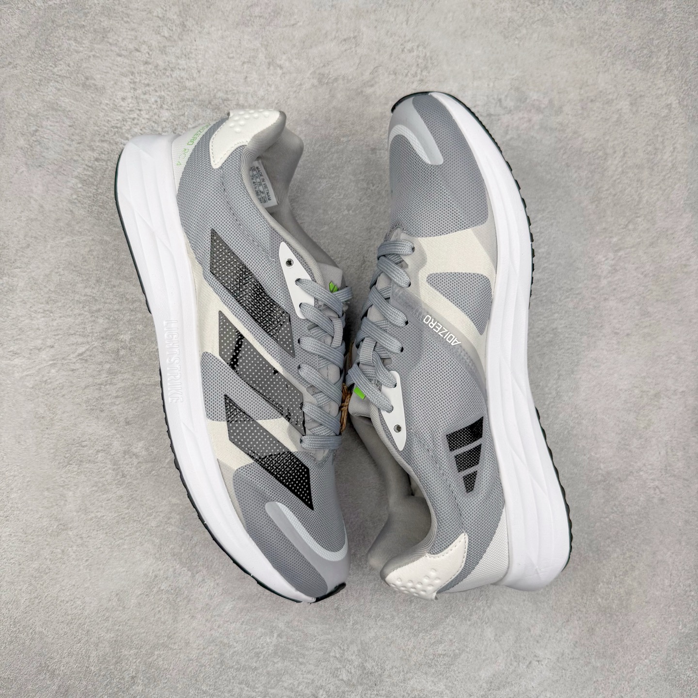 图片[3]-AD Duramo RC 4 M 轻量跑鞋公司级清风系列 复古网面透气跑步鞋 缓震透气 落地轻快高度回弹的脚感 落地稳定性出色 简约时尚的设计和配色 柔软舒适防滑耐磨 尺码：36 36.5 37.5 38 38.5 39 40 40.5 41 42 42.5 43 44 45 46-选品中心