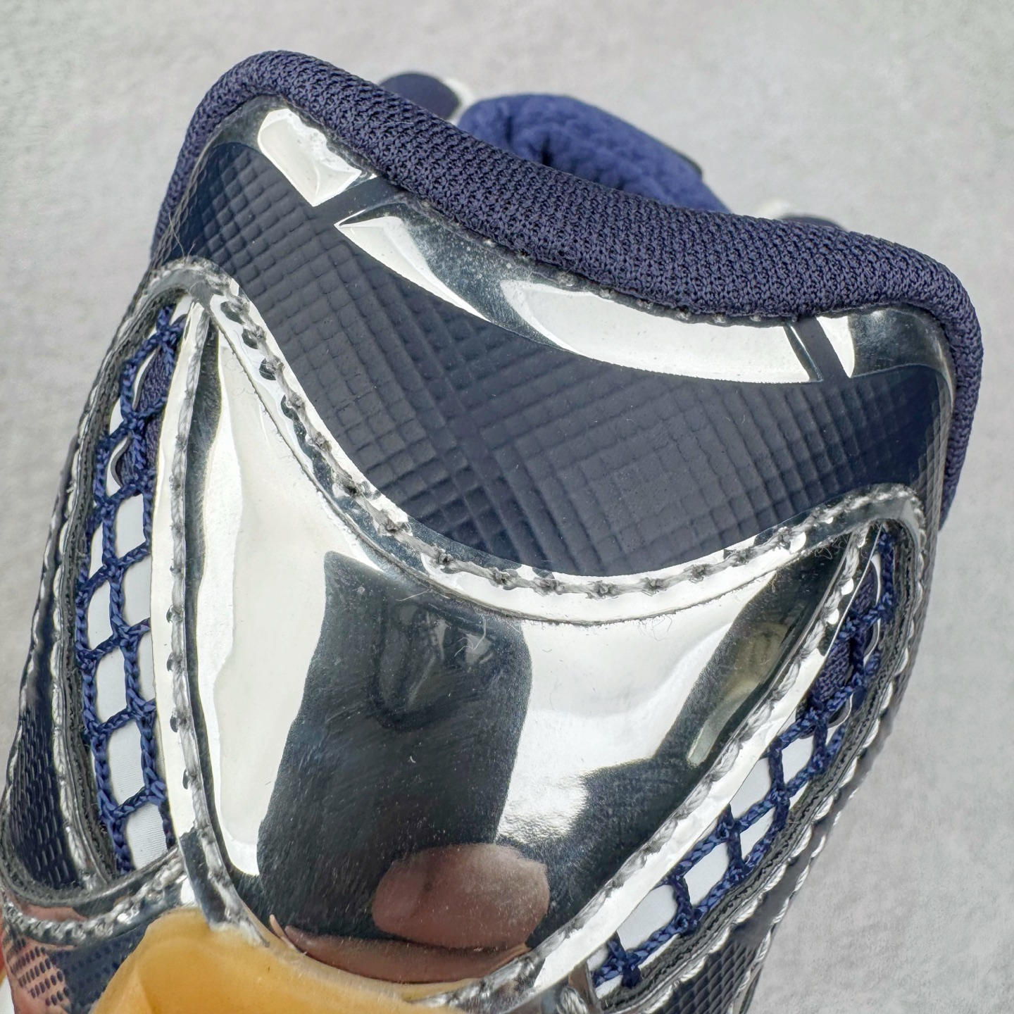 图片[16]-＃纯原 BOTTEGA VENETA Orbit Runner BV葆蝶家时尚休闲王一博同款老爹鞋运动鞋 原版开发 一比一打造 相似度百分之99以上 市场一梯队级别品质 区别市场任何标文顶级品质版本 采用轻质科技网布面料 搭配几何图案设计橡胶外底 王炸系列 高版本 认准套包工艺 实际增高很多哦 还是一样显腿细非常nice 耐玩耐造 对标对版 套包鞋工艺 认准高版本 大底选用拼色TPU大底 配置原版包装 尺码：35 36 37 38 39 40 41 42 43 44 45-选品中心