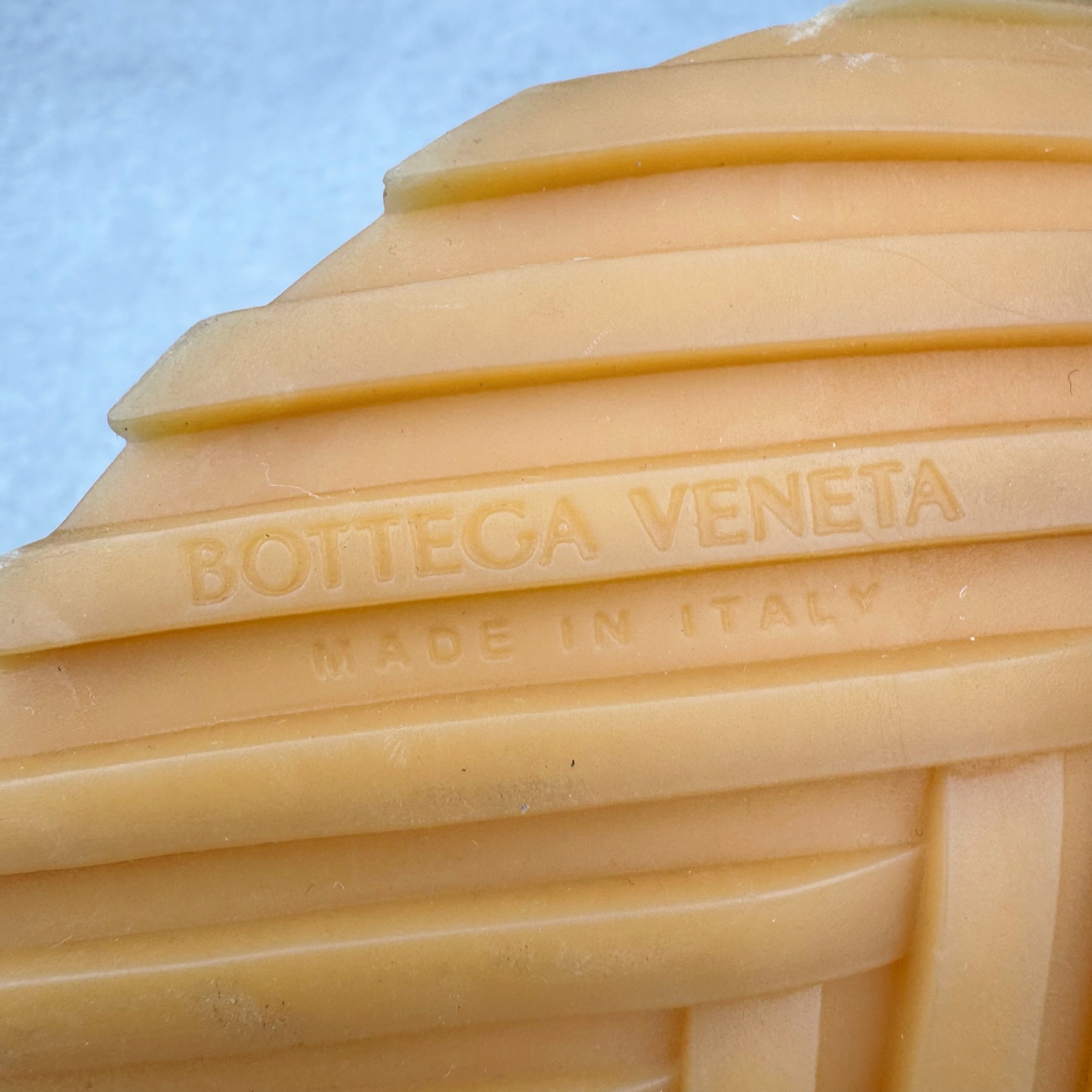 图片[19]-＃纯原 BOTTEGA VENETA Orbit Runner BV葆蝶家时尚休闲王一博同款老爹鞋运动鞋 原版开发 一比一打造 相似度百分之99以上 市场一梯队级别品质 区别市场任何标文顶级品质版本 采用轻质科技网布面料 搭配几何图案设计橡胶外底 王炸系列 高版本 认准套包工艺 实际增高很多哦 还是一样显腿细非常nice 耐玩耐造 对标对版 套包鞋工艺 认准高版本 大底选用拼色TPU大底 配置原版包装 尺码：35 36 37 38 39 40 41 42 43 44 45-选品中心