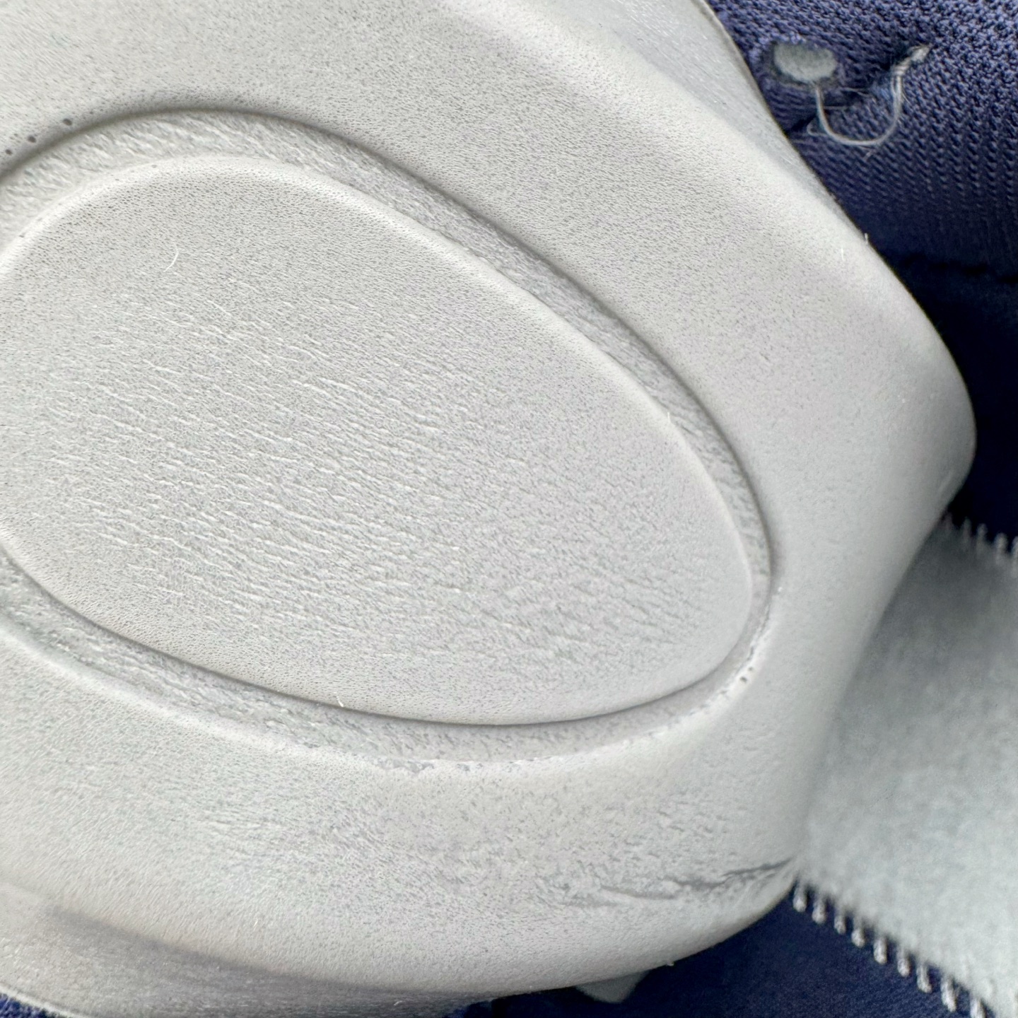 图片[10]-＃纯原 BOTTEGA VENETA Orbit Runner BV葆蝶家时尚休闲王一博同款老爹鞋运动鞋 原版开发 一比一打造 相似度百分之99以上 市场一梯队级别品质 区别市场任何标文顶级品质版本 采用轻质科技网布面料 搭配几何图案设计橡胶外底 王炸系列 高版本 认准套包工艺 实际增高很多哦 还是一样显腿细非常nice 耐玩耐造 对标对版 套包鞋工艺 认准高版本 大底选用拼色TPU大底 配置原版包装 尺码：35 36 37 38 39 40 41 42 43 44 45-选品中心