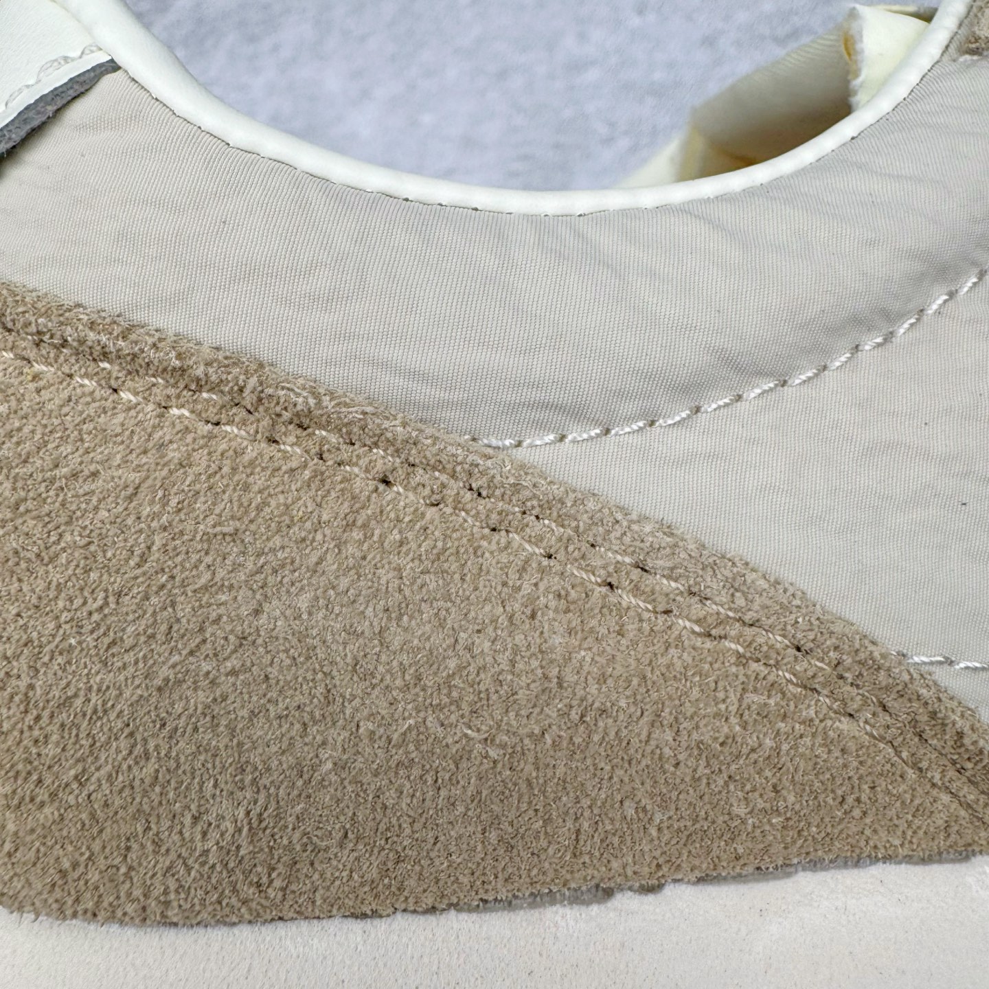 图片[17]-＃M纯原 New Balance U471AI NB新百伦织物牛剖层革春夏薄底鞋防滑耐磨平衡轻便低帮生活休闲鞋 原档数据独立私模大底 唯一正确三层组合大底 特高弹切片加持 百分百还原原鞋脚感 NB市场最强产物 防伪原标全套原楦原纸板原厂数据开发 全鞋电脑针车加持 原厂网布 原装进口头层翻毛皮料正确绒感卡色 正确中底拉帮中底网布细节 匠心打造 耗时两个月开发完成 工艺极其复杂难度可想而知 高端零售专供产物 尺码：36 37 37.5 38 38.5 39.5 40 40.5 41.5 42 42.5 43 44 44.5 45 45.5 46.5 47-选品中心