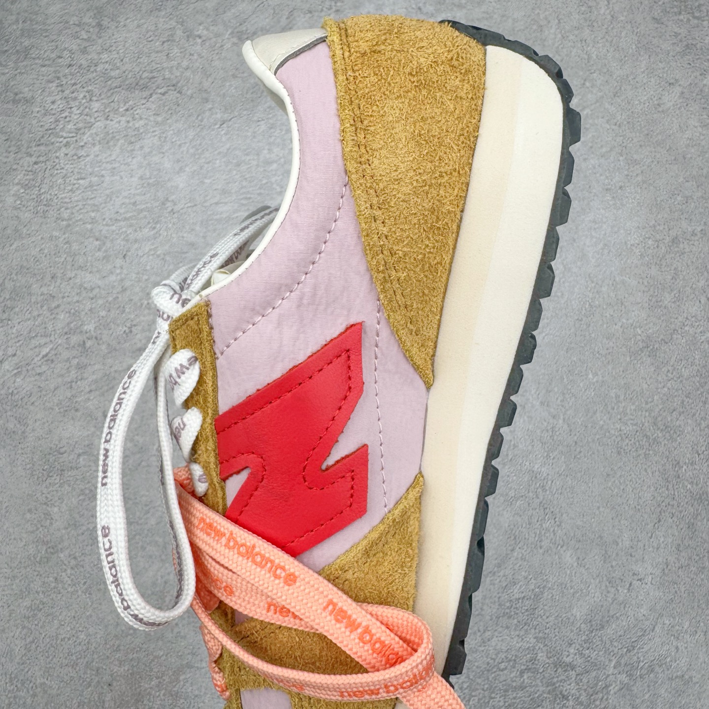 图片[7]-＃M纯原 New Balance U471AC NB新百伦织物牛剖层革春夏薄底鞋防滑耐磨平衡轻便低帮生活休闲鞋 原档数据独立私模大底 唯一正确三层组合大底 特高弹切片加持 百分百还原原鞋脚感 NB市场最强产物 防伪原标全套原楦原纸板原厂数据开发 全鞋电脑针车加持 原厂网布 原装进口头层翻毛皮料正确绒感卡色 正确中底拉帮中底网布细节 匠心打造 耗时两个月开发完成 工艺极其复杂难度可想而知 高端零售专供产物 尺码：36 37 37.5 38 38.5 39.5 40 40.5 41.5 42 42.5 43 44 44.5 45 45.5 46.5 47-选品中心