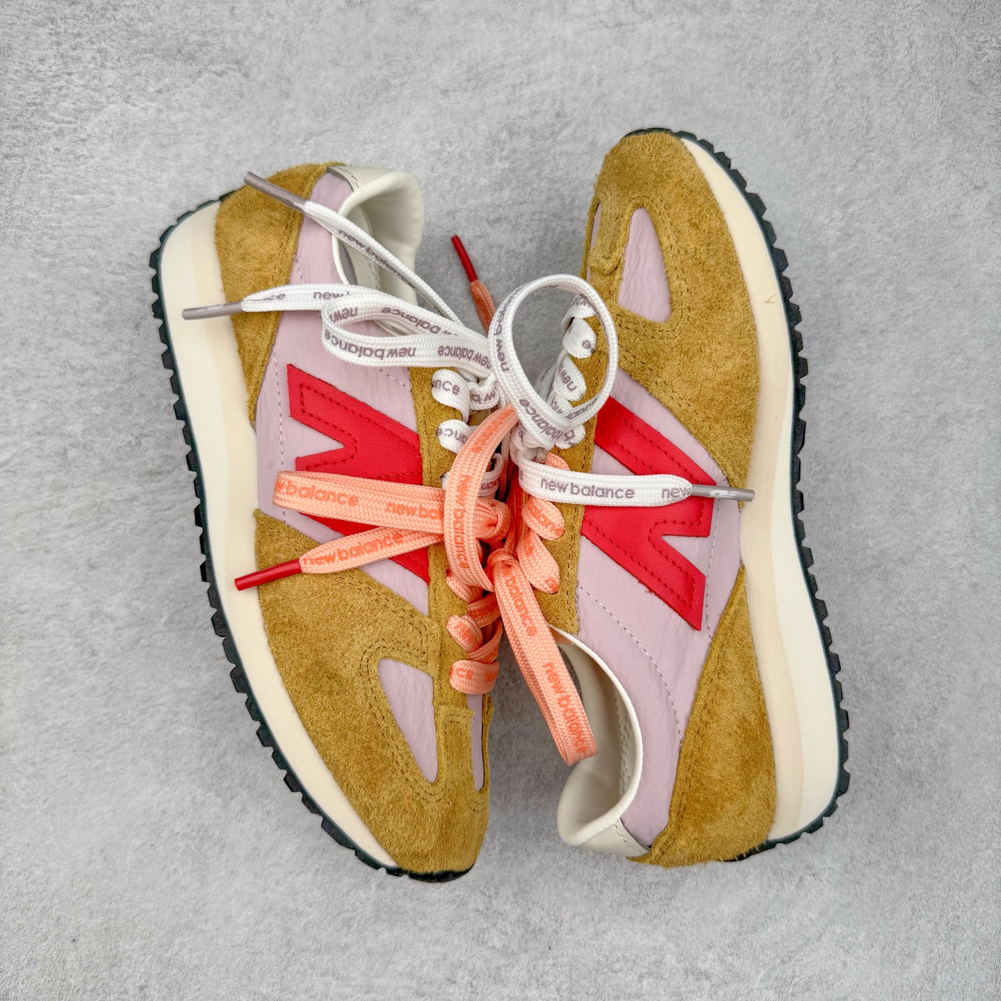 图片[3]-＃M纯原 New Balance U471AC NB新百伦织物牛剖层革春夏薄底鞋防滑耐磨平衡轻便低帮生活休闲鞋 原档数据独立私模大底 唯一正确三层组合大底 特高弹切片加持 百分百还原原鞋脚感 NB市场最强产物 防伪原标全套原楦原纸板原厂数据开发 全鞋电脑针车加持 原厂网布 原装进口头层翻毛皮料正确绒感卡色 正确中底拉帮中底网布细节 匠心打造 耗时两个月开发完成 工艺极其复杂难度可想而知 高端零售专供产物 尺码：36 37 37.5 38 38.5 39.5 40 40.5 41.5 42 42.5 43 44 44.5 45 45.5 46.5 47-选品中心