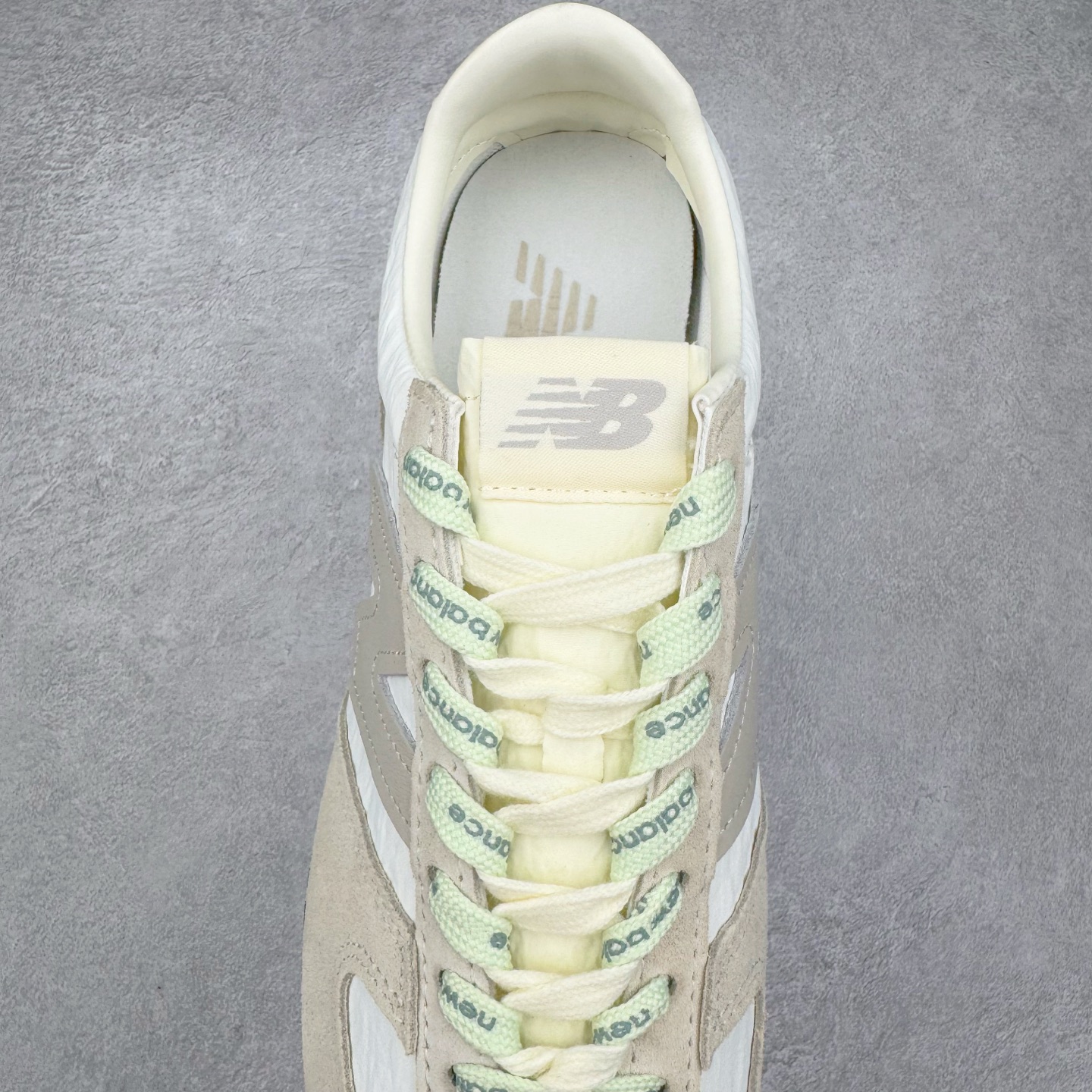 图片[5]-＃M纯原 New Balance U471AJ NB新百伦织物牛剖层革春夏薄底鞋防滑耐磨平衡轻便低帮生活休闲鞋 原档数据独立私模大底 唯一正确三层组合大底 特高弹切片加持 百分百还原原鞋脚感 NB市场最强产物 防伪原标全套原楦原纸板原厂数据开发 全鞋电脑针车加持 原厂网布 原装进口头层翻毛皮料正确绒感卡色 正确中底拉帮中底网布细节 匠心打造 耗时两个月开发完成 工艺极其复杂难度可想而知 高端零售专供产物 尺码：36 37 37.5 38 38.5 39.5 40 40.5 41.5 42 42.5 43 44 44.5 45 45.5 46.5 47-选品中心