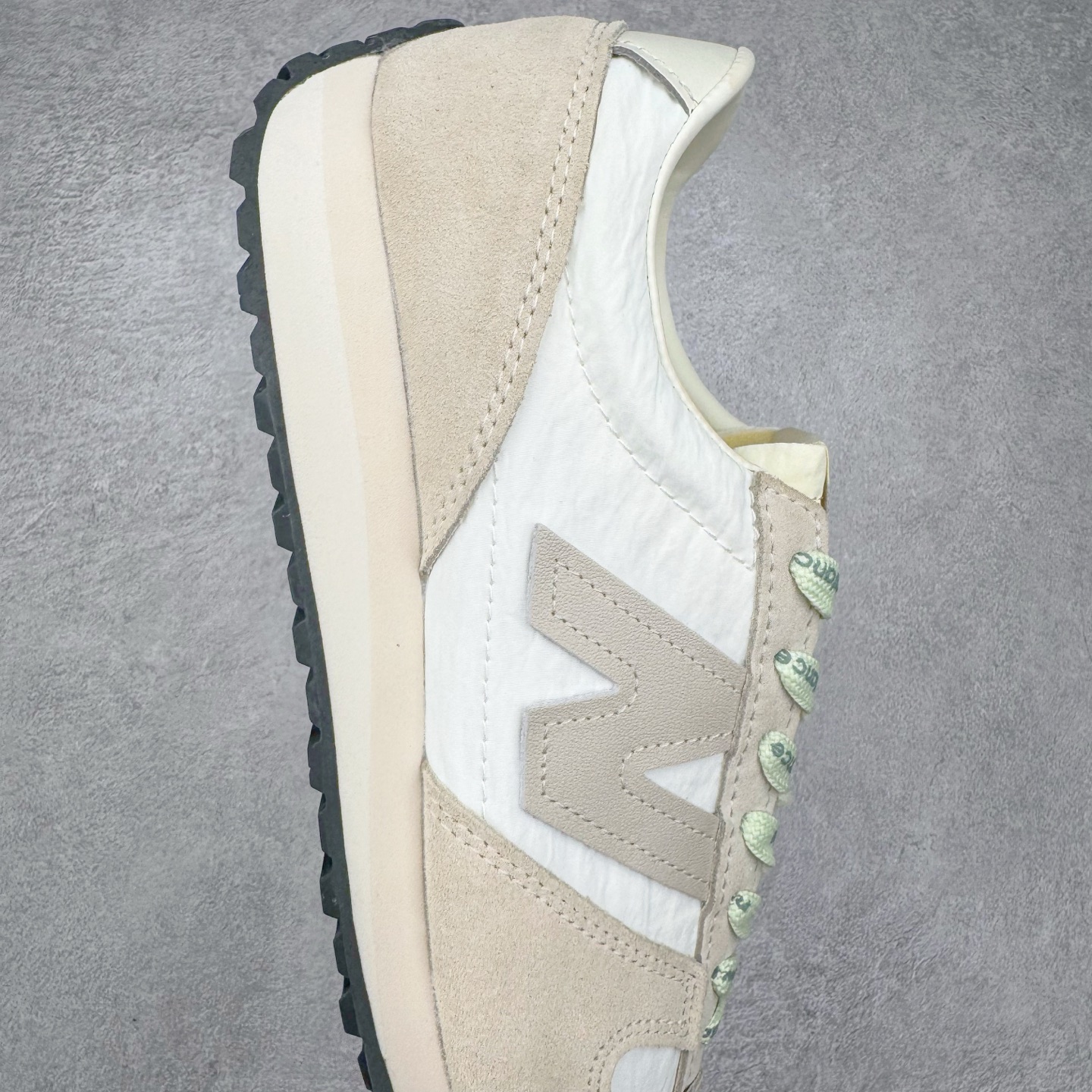 图片[6]-＃M纯原 New Balance U471AJ NB新百伦织物牛剖层革春夏薄底鞋防滑耐磨平衡轻便低帮生活休闲鞋 原档数据独立私模大底 唯一正确三层组合大底 特高弹切片加持 百分百还原原鞋脚感 NB市场最强产物 防伪原标全套原楦原纸板原厂数据开发 全鞋电脑针车加持 原厂网布 原装进口头层翻毛皮料正确绒感卡色 正确中底拉帮中底网布细节 匠心打造 耗时两个月开发完成 工艺极其复杂难度可想而知 高端零售专供产物 尺码：36 37 37.5 38 38.5 39.5 40 40.5 41.5 42 42.5 43 44 44.5 45 45.5 46.5 47-选品中心