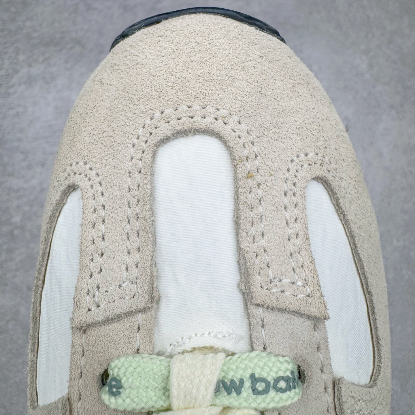 图片[15]-＃M纯原 New Balance U471AJ NB新百伦织物牛剖层革春夏薄底鞋防滑耐磨平衡轻便低帮生活休闲鞋 原档数据独立私模大底 唯一正确三层组合大底 特高弹切片加持 百分百还原原鞋脚感 NB市场最强产物 防伪原标全套原楦原纸板原厂数据开发 全鞋电脑针车加持 原厂网布 原装进口头层翻毛皮料正确绒感卡色 正确中底拉帮中底网布细节 匠心打造 耗时两个月开发完成 工艺极其复杂难度可想而知 高端零售专供产物 尺码：36 37 37.5 38 38.5 39.5 40 40.5 41.5 42 42.5 43 44 44.5 45 45.5 46.5 47-选品中心