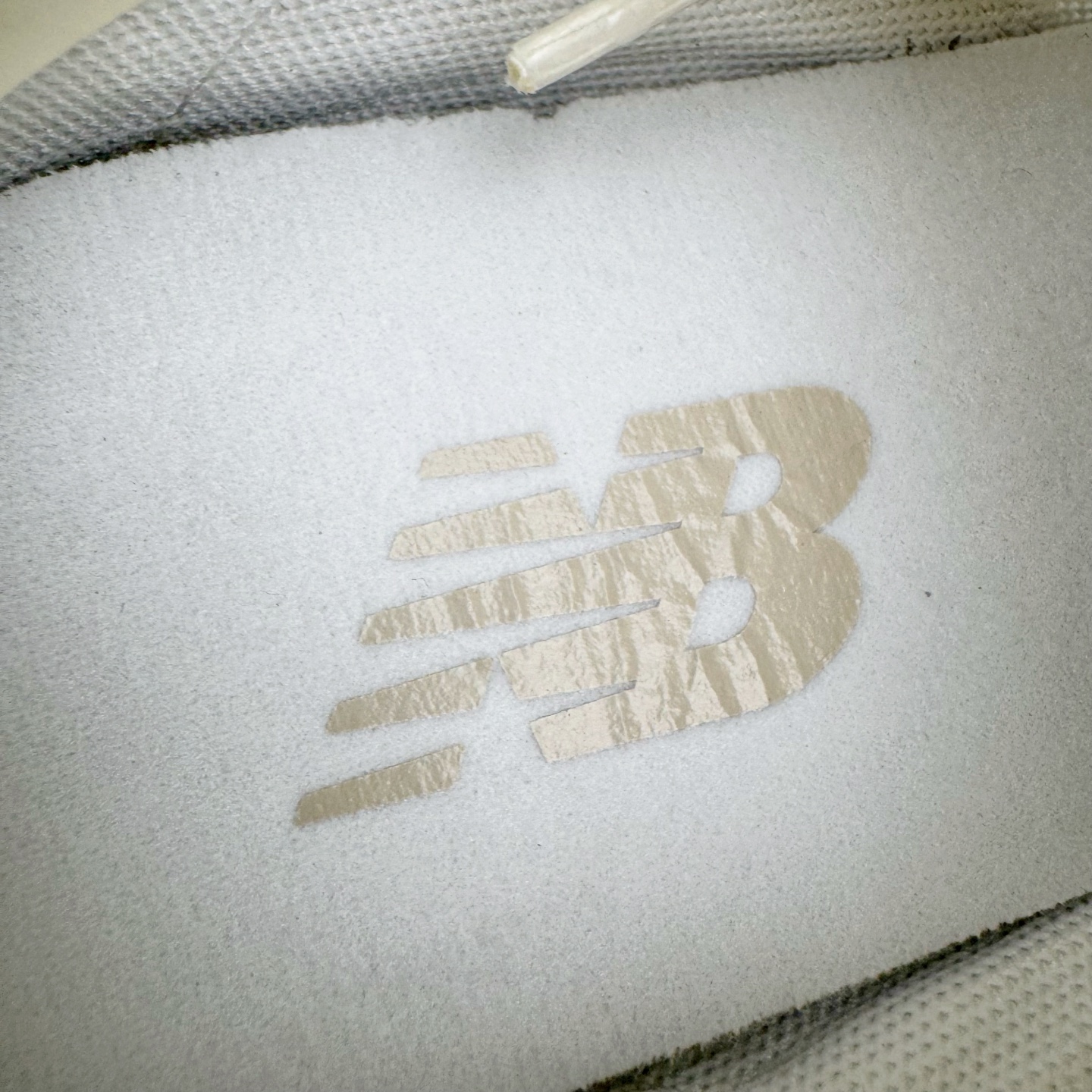 图片[12]-＃M纯原 New Balance U471AJ NB新百伦织物牛剖层革春夏薄底鞋防滑耐磨平衡轻便低帮生活休闲鞋 原档数据独立私模大底 唯一正确三层组合大底 特高弹切片加持 百分百还原原鞋脚感 NB市场最强产物 防伪原标全套原楦原纸板原厂数据开发 全鞋电脑针车加持 原厂网布 原装进口头层翻毛皮料正确绒感卡色 正确中底拉帮中底网布细节 匠心打造 耗时两个月开发完成 工艺极其复杂难度可想而知 高端零售专供产物 尺码：36 37 37.5 38 38.5 39.5 40 40.5 41.5 42 42.5 43 44 44.5 45 45.5 46.5 47-选品中心