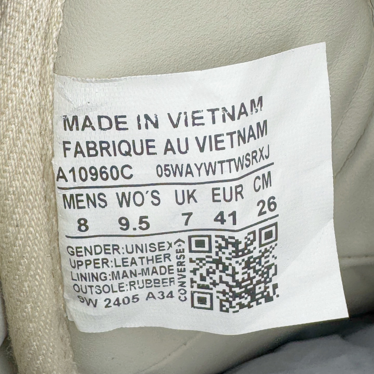 图片[11]-＃DG纯原 Rick Owens FogachineGeobasket 瑞克·欧文斯高帮皮面时尚运动板鞋 二级市场已经7K以上 平台客户随意卖四位数 RO广东原厂出品 纯原天花板 原版一比一复刻 冲正绝不翻车 还原度达到百分之98以上 原楦开发纸版版型 ZP拆解原版1：1复模裁片纸版 力求做到0错位 这样才能达到和zp一致的鞋型味道 采用进口cnc数控机床开发对版独家tpu奶香大底 区别于市场所有版本 zp同源全头层粒面小牛皮 达到和zp一致手感 原厂进口细纹布 万邦订购原厂高弹粉红色海绵 内里搭配软质细腻羊皮 TPU高密度大底 软硬度透光度高已经测试和原版一致 尺码：36 37 38 39 40 41 42 43 44 45 46-选品中心