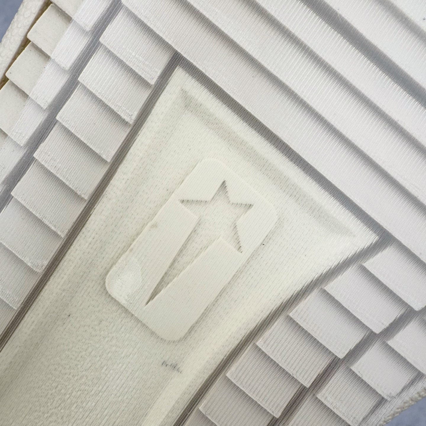 图片[18]-＃DG纯原 Rick Owens FogachineGeobasket 瑞克·欧文斯高帮皮面时尚运动板鞋 二级市场已经7K以上 平台客户随意卖四位数 RO广东原厂出品 纯原天花板 原版一比一复刻 冲正绝不翻车 还原度达到百分之98以上 原楦开发纸版版型 ZP拆解原版1：1复模裁片纸版 力求做到0错位 这样才能达到和zp一致的鞋型味道 采用进口cnc数控机床开发对版独家tpu奶香大底 区别于市场所有版本 zp同源全头层粒面小牛皮 达到和zp一致手感 原厂进口细纹布 万邦订购原厂高弹粉红色海绵 内里搭配软质细腻羊皮 TPU高密度大底 软硬度透光度高已经测试和原版一致 尺码：36 37 38 39 40 41 42 43 44 45 46-选品中心