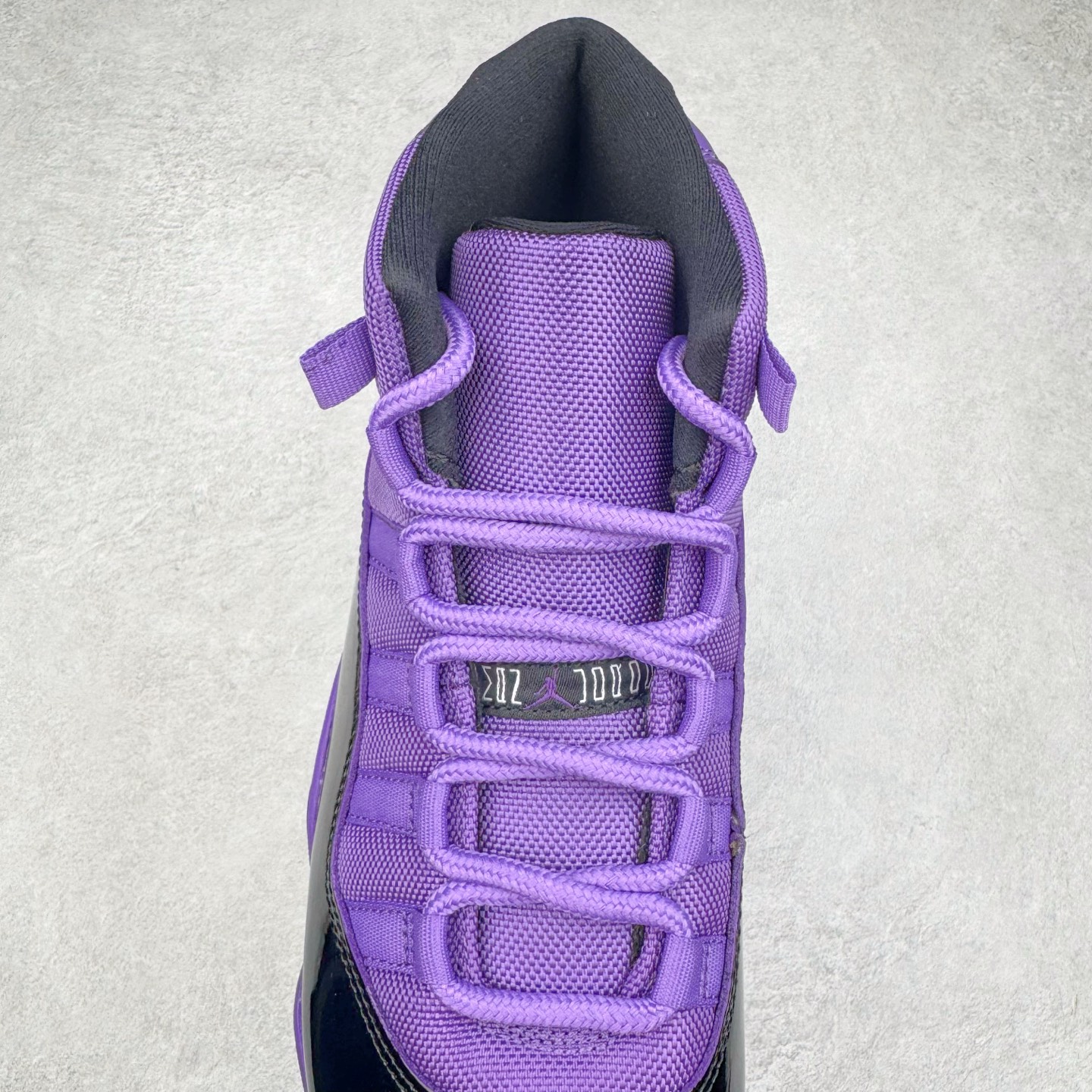 图片[5]-＃NC版 Air Jordan AJ11 Retro 黑紫 CT8012-500 原楦原档案数据开模打造 原厂中底拉帮钢印 原厂漆皮 防冻不开裂 头层皮料 原装鞋撑 水晶大底正确色度色泽 原楦原数据刺绣 原厂车缝走线及对位 毫厘不差 飞人logo采用原数据电脑刺绣 原装正品碳纤维真实碳板 增强抗扭 原内标 原盒标 正确官方原盒 原厂防氧化水晶外底 原厂配套厂全掌solo气垫 尺码：40 40.5 41 42 42.5 43 44 44.5 45 46 47.5-选品中心