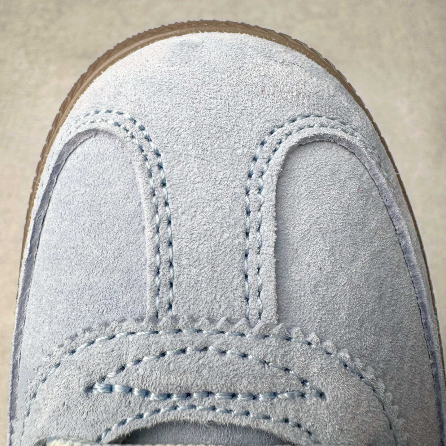 图片[15]-＃C版纯原 AD Originals Handball SPZL 手球运动员系列百搭休闲运动板鞋 KI5933 这款来自阿迪达斯的这款HANDBALL SPZL前身是一双手球运动鞋，这一次拿来复刻，所以鞋面的主要色彩选用了黑色， 鞋面外侧除了Spezial字母之外还有三叶草标志。Handball SPZL作为复古手球训练鞋与作为室内足球鞋的Samba有着异曲同工之处，但是质感更为出众的鞋身以及丰富的配色选择比起Samba来讲可以说是更胜一筹了！尺码：36 36⅔ 37⅓ 38 38⅔ 39⅓ 40 40⅔ 41⅓ 42 42⅔ 43⅓ 44 45-选品中心