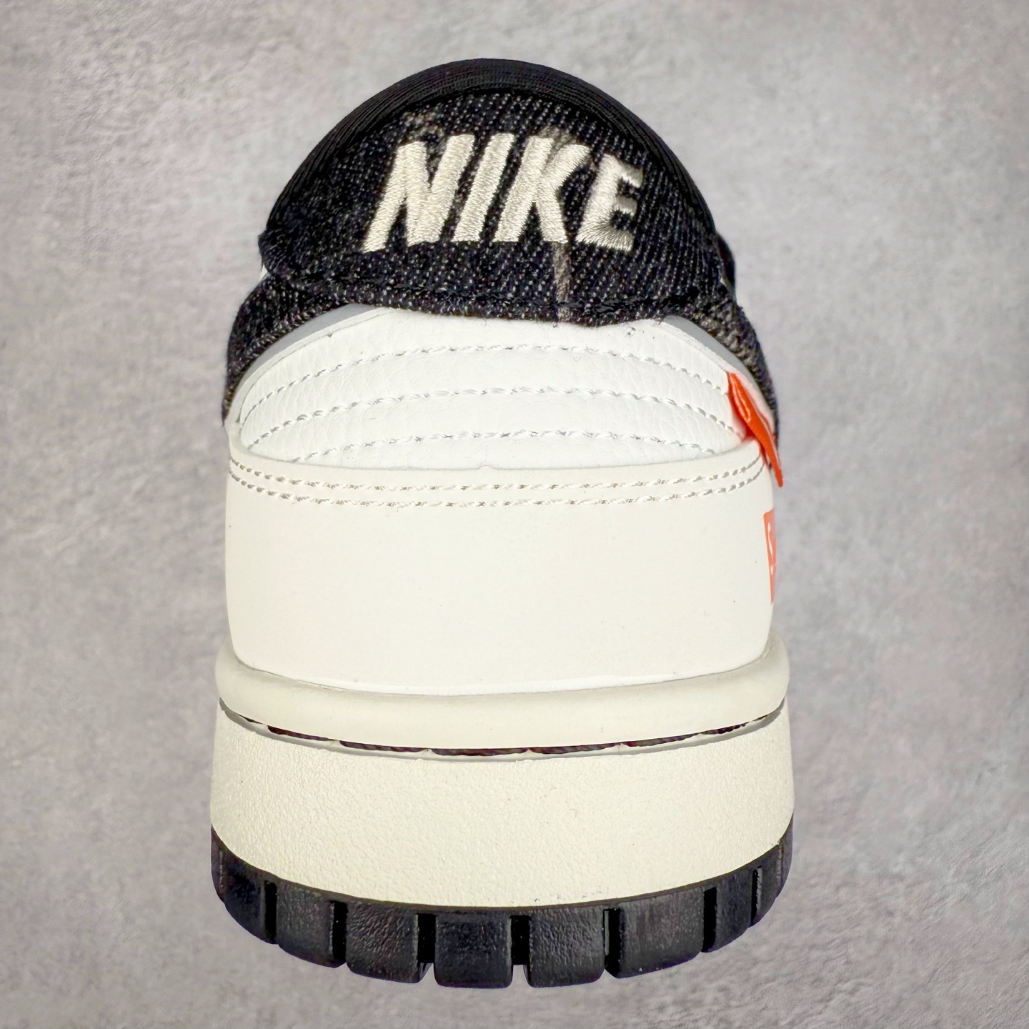 图片[8]-NK Dunk Low 定制配色 SC9207-414 大厂出品 极力推荐 原装头层材料 独家版型蒸餾加工帶來的是更好的视觉和脚感体验大厂纯原品质出货 清洁度 电绣工艺 皮料切割干净无任何毛边 细节完美 实拍调校N版已经零色差零失真 百分百还原实物色彩所见即所得 不存在货不对板色差等低级问题 选购参考实物拍摄 不混卖不参货 只用心做好货严格选品 承诺混一赔十 尺码：36 36.5 37.5 38 38.5 39 40 40.5 41 42 42.5 43 44 44.5 45-选品中心