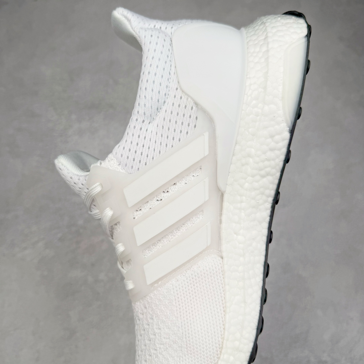 图片[7]-AD Ultra Boost UB1.0 初代系列低帮袜套式针织透气缓震休闲运动慢跑鞋 HQ4202 超强Boost缓震 搭配马牌橡胶大底 满足日常出行跑步健身需求 Primeknit鞋面材料采用羊毛沙线 舒适柔软 爆米花颗粒饱满 弹性十足 鞋底前后10mm的标准高度差 使两头上翘的弧形鞋底结构更加完美 尺码：36 36.5 37 38 38.5 39 40 40.5 41 42 42.5 43 44 44.5 45 46-选品中心