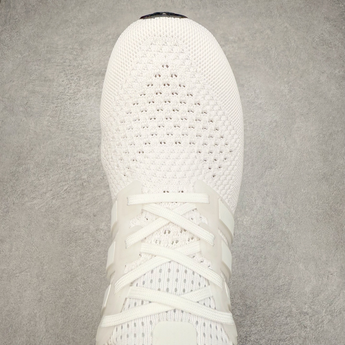 图片[4]-AD Ultra Boost UB1.0 初代系列低帮袜套式针织透气缓震休闲运动慢跑鞋 HQ4202 超强Boost缓震 搭配马牌橡胶大底 满足日常出行跑步健身需求 Primeknit鞋面材料采用羊毛沙线 舒适柔软 爆米花颗粒饱满 弹性十足 鞋底前后10mm的标准高度差 使两头上翘的弧形鞋底结构更加完美 尺码：36 36.5 37 38 38.5 39 40 40.5 41 42 42.5 43 44 44.5 45 46-选品中心