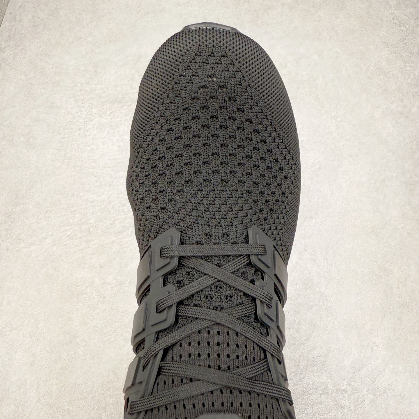 图片[4]-AD Ultra Boost UB1.0 初代系列低帮袜套式针织透气缓震休闲运动慢跑鞋 HQ4201 超强Boost缓震 搭配马牌橡胶大底 满足日常出行跑步健身需求 Primeknit鞋面材料采用羊毛沙线 舒适柔软 爆米花颗粒饱满 弹性十足 鞋底前后10mm的标准高度差 使两头上翘的弧形鞋底结构更加完美 尺码：36 36.5 37 38 38.5 39 40 40.5 41 42 42.5 43 44 44.5 45 46-选品中心