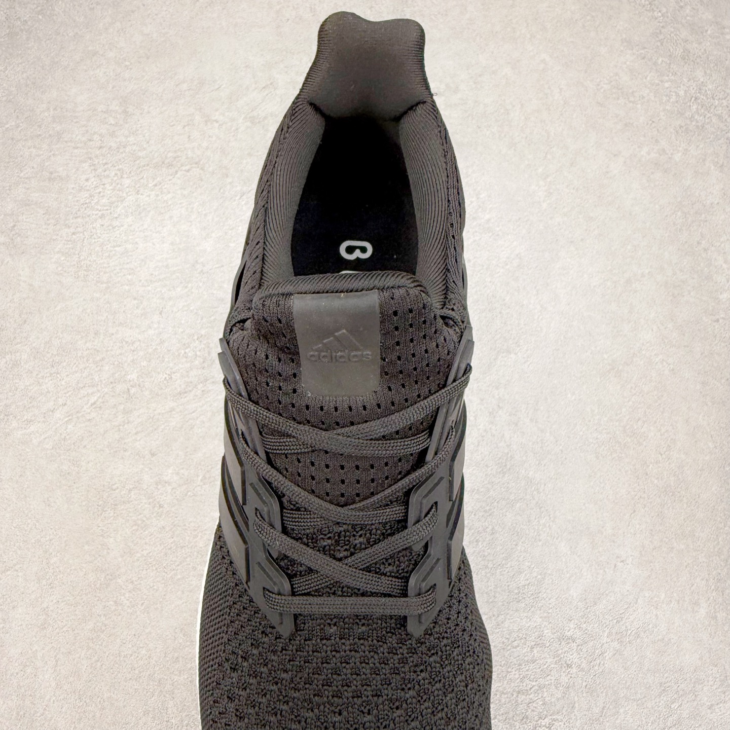 图片[5]-AD Ultra Boost UB1.0 初代系列低帮袜套式针织透气缓震休闲运动慢跑鞋 HQ4201 超强Boost缓震 搭配马牌橡胶大底 满足日常出行跑步健身需求 Primeknit鞋面材料采用羊毛沙线 舒适柔软 爆米花颗粒饱满 弹性十足 鞋底前后10mm的标准高度差 使两头上翘的弧形鞋底结构更加完美 尺码：36 36.5 37 38 38.5 39 40 40.5 41 42 42.5 43 44 44.5 45 46-选品中心