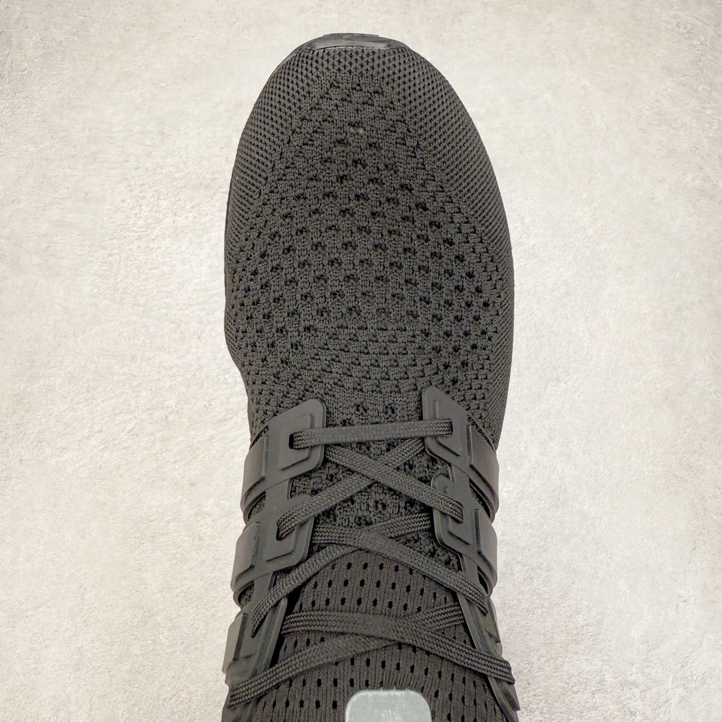 图片[4]-AD Ultra Boost UB1.0 初代系列低帮袜套式针织透气缓震休闲运动慢跑鞋 HQ4199 超强Boost缓震 搭配马牌橡胶大底 满足日常出行跑步健身需求 Primeknit鞋面材料采用羊毛沙线 舒适柔软 爆米花颗粒饱满 弹性十足 鞋底前后10mm的标准高度差 使两头上翘的弧形鞋底结构更加完美 尺码：36 36.5 37 38 38.5 39 40 40.5 41 42 42.5 43 44 44.5 45 46-选品中心