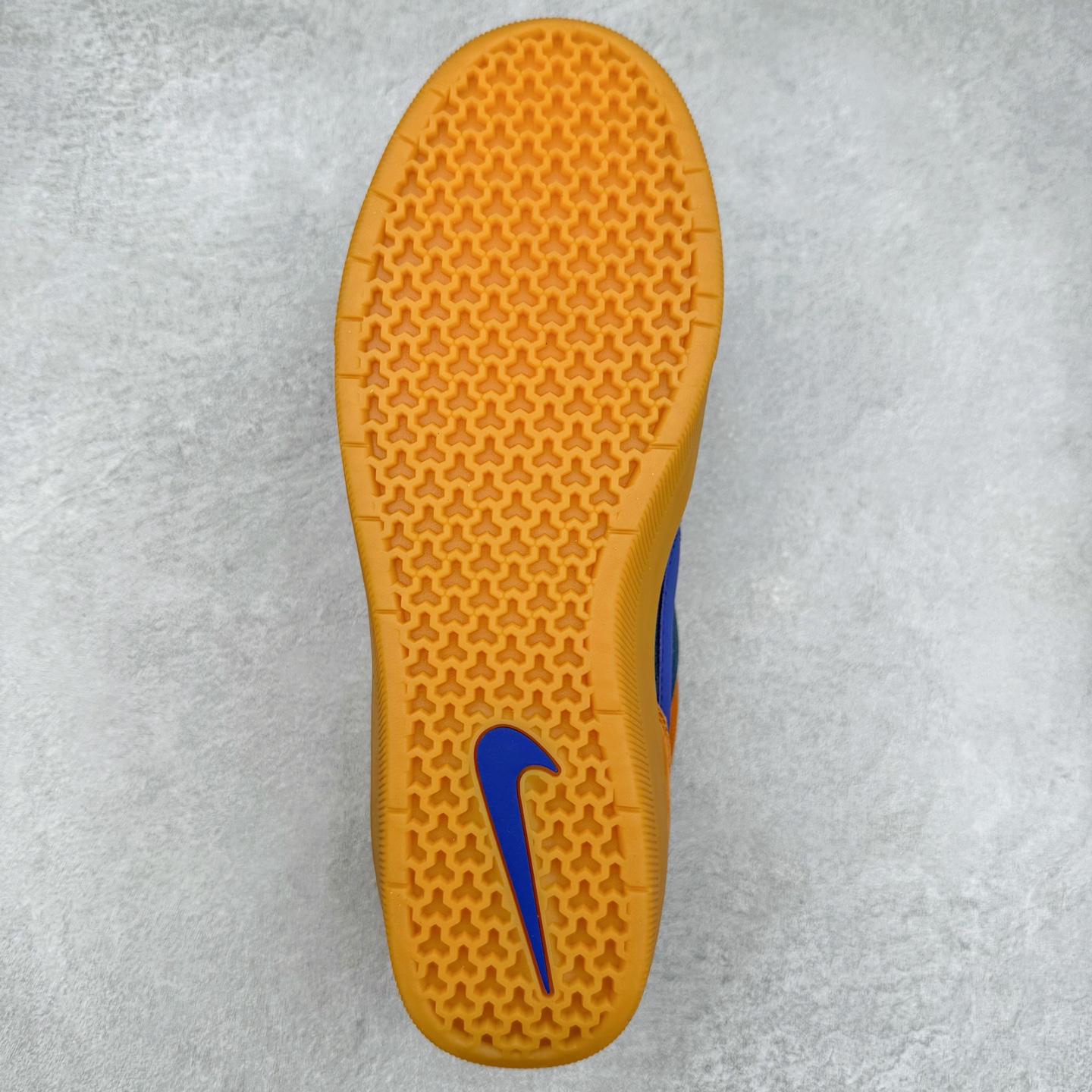 图片[9]-NK SB Force 58 空军58系列低帮休闲运动滑板板鞋 DV5477-800 鞋面由帆布和麂皮拼接 层次感丰富 搭配硫化外底 耐磨耐穿 鞋舌及中底后跟处饰有SB Logo 表明鞋款身份 采用包边设计 经久耐穿 硫化结构则有效提升灵活性 穿上这款全新推出的创意力作 助你耀动街头 尺码：36 36.5 37.5 38 38.5 39 40 40.5 41 42 42.5 43 44 45-选品中心