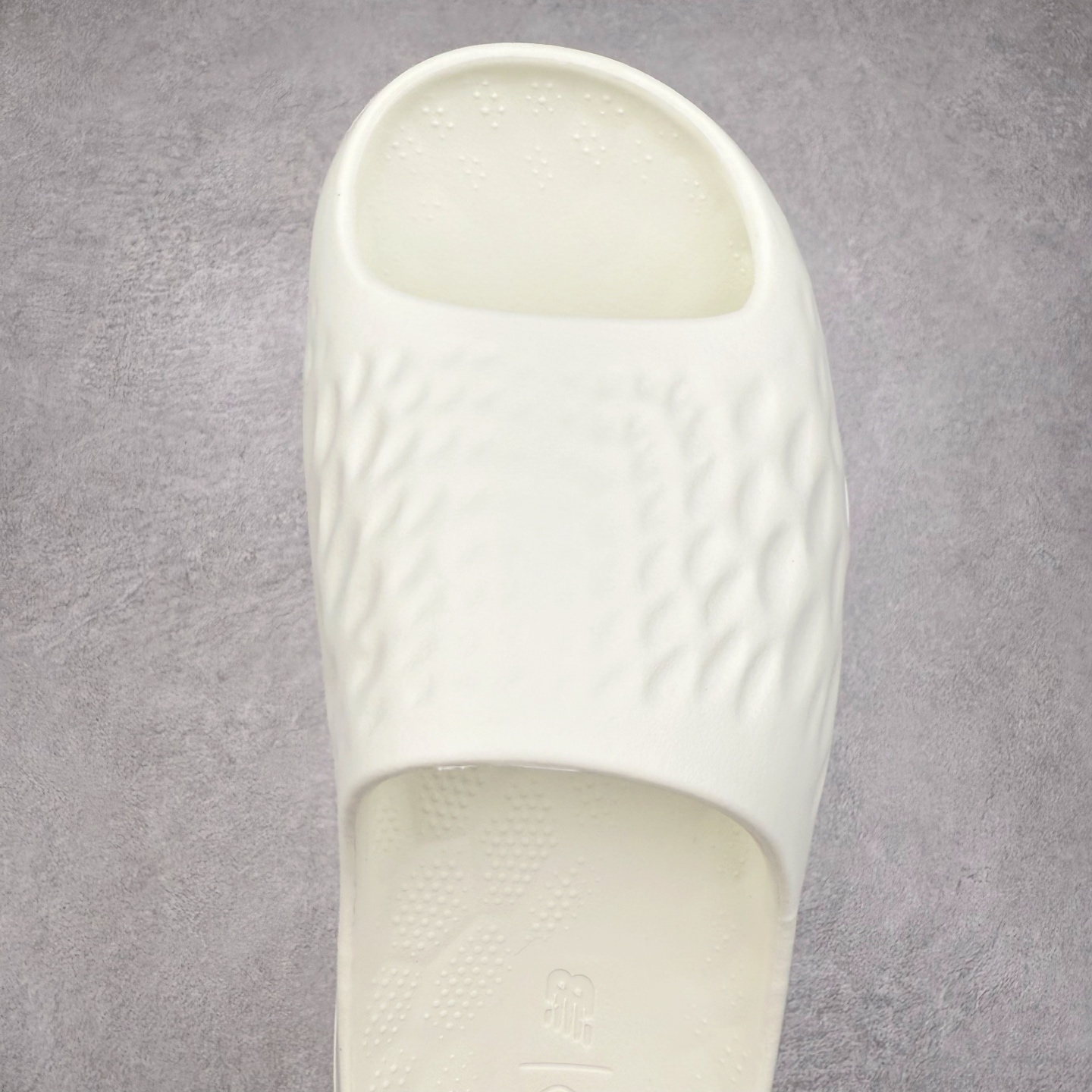 图片[4]-New Balance NB Fresh Foam MRSHN Slide \\\”Cream\\\” 耐磨 一字拖鞋 实拍调校N版已经零色差零失真 百分百还原实物色彩所见即所得 不存在货不对板色差等低级问题 选购参考实物拍摄 不混卖不参货 只用心做好货严格选品 承诺混一赔十 尺码：36 36.5 37.5 38 38.5 39 40 40.5 41 42 42.5 43 44 44.5 45-选品中心