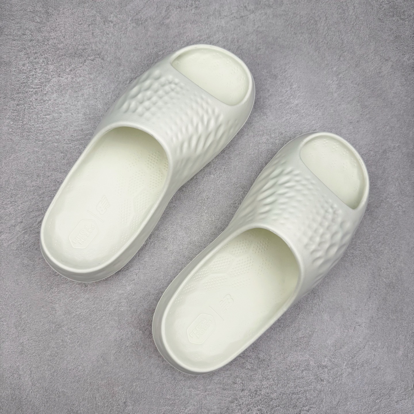 图片[3]-New Balance NB Fresh Foam MRSHN Slide \\\”Cream\\\” 耐磨 一字拖鞋 实拍调校N版已经零色差零失真 百分百还原实物色彩所见即所得 不存在货不对板色差等低级问题 选购参考实物拍摄 不混卖不参货 只用心做好货严格选品 承诺混一赔十 尺码：36 36.5 37.5 38 38.5 39 40 40.5 41 42 42.5 43 44 44.5 45-选品中心