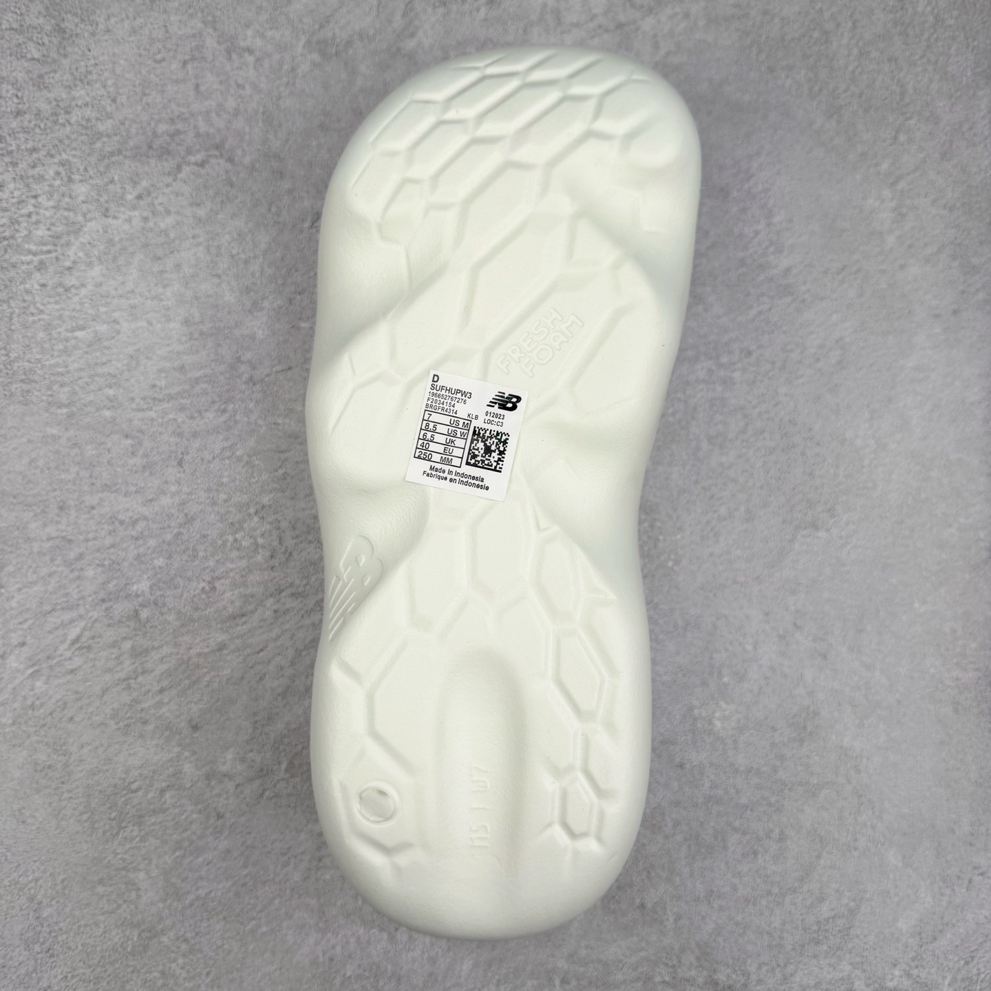 图片[9]-New Balance NB Fresh Foam MRSHN Slide \\\”Cream\\\” 耐磨 一字拖鞋 实拍调校N版已经零色差零失真 百分百还原实物色彩所见即所得 不存在货不对板色差等低级问题 选购参考实物拍摄 不混卖不参货 只用心做好货严格选品 承诺混一赔十 尺码：36 36.5 37.5 38 38.5 39 40 40.5 41 42 42.5 43 44 44.5 45-选品中心