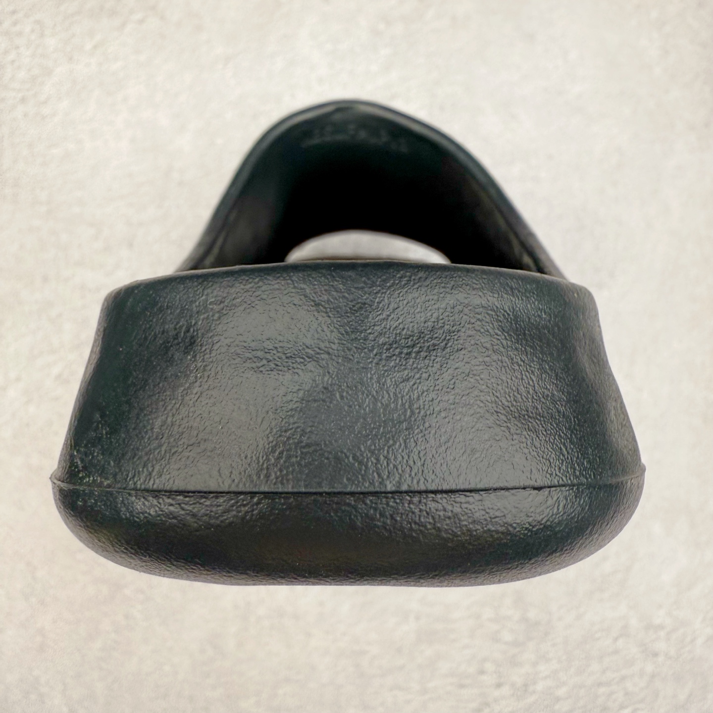 图片[8]-New Balance NB Fresh Foam MRSHN Slide \\\”Cream\\\” 耐磨 一字拖鞋 实拍调校N版已经零色差零失真 百分百还原实物色彩所见即所得 不存在货不对板色差等低级问题 选购参考实物拍摄 不混卖不参货 只用心做好货严格选品 承诺混一赔十 尺码：36 36.5 37.5 38 38.5 39 40 40.5 41 42 42.5 43 44 44.5 45-选品中心