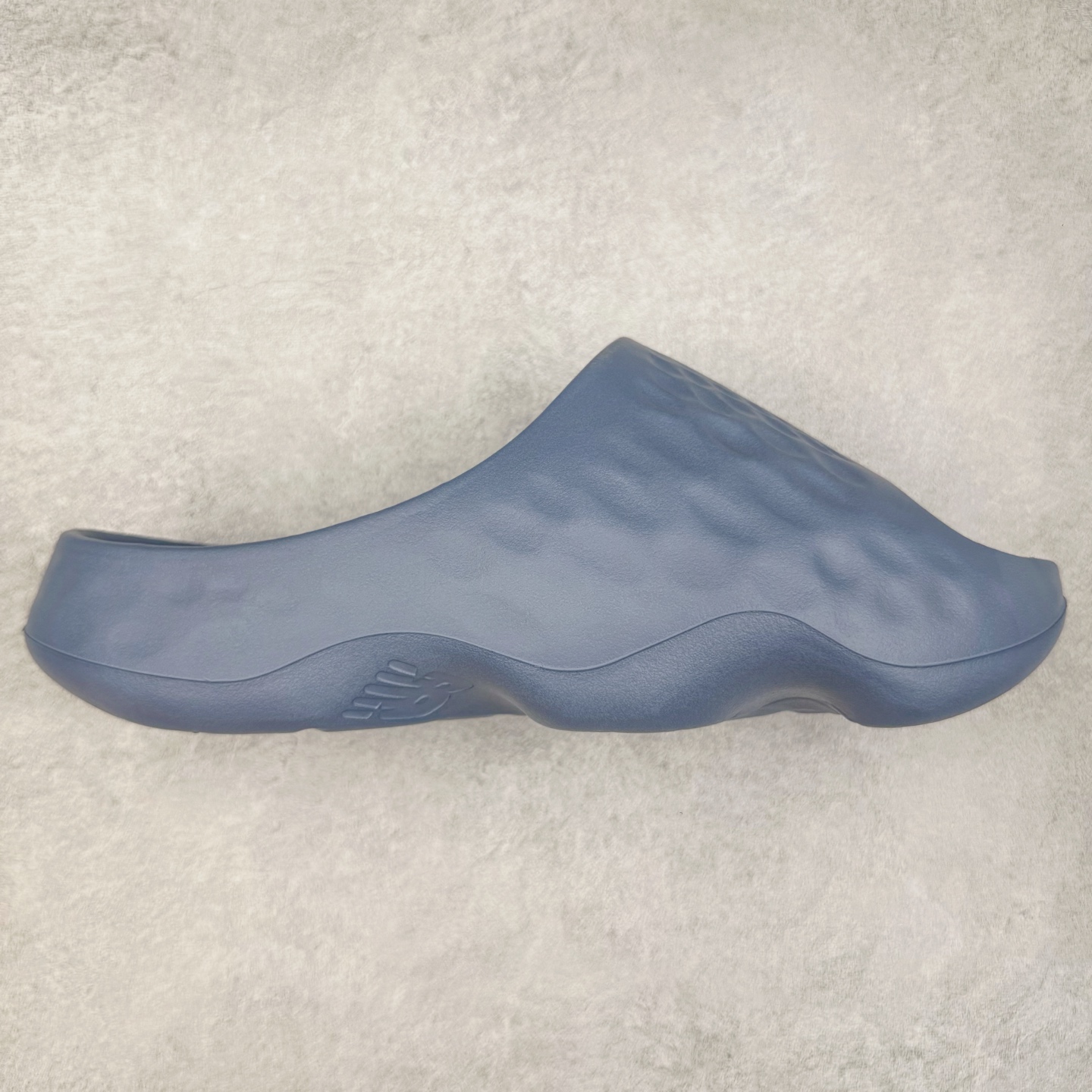 New Balance NB Fresh Foam MRSHN Slide \\\”Cream\\\” 耐磨 一字拖鞋 实拍调校N版已经零色差零失真 百分百还原实物色彩所见即所得 不存在货不对板色差等低级问题 选购参考实物拍摄 不混卖不参货 只用心做好货严格选品 承诺混一赔十 尺码:36 36.5 37.5 38 38.5 39 40 40.5 41 42 42.5 43 44 44.5 45-选品中心