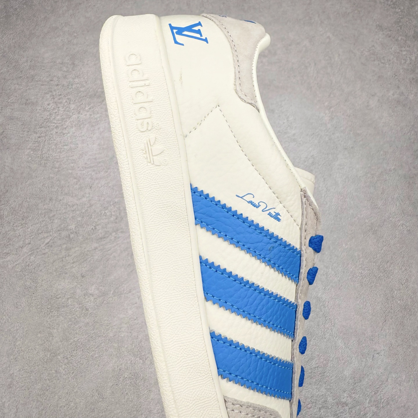 图片[6]-＃C2 AD Gazelle Indoor Trainers 羚羊内训系列低帮复古百搭休闲运动德训风板鞋 DD6605 90年代经典的复刻版！自60年代以足球训练鞋面世以来,Gazelle就以其经典设计席卷全球。1991年版本的复刻,再造经典Gazelle。采用皮革打造,搭配浊色细节,让这款经典更加简约。尺码：36 36⅔ 37⅓ 38 38⅔ 39⅓ 40 40⅔ 41⅓ 42 42⅔ 43⅓ 44⅓ 44⅔ 45-选品中心