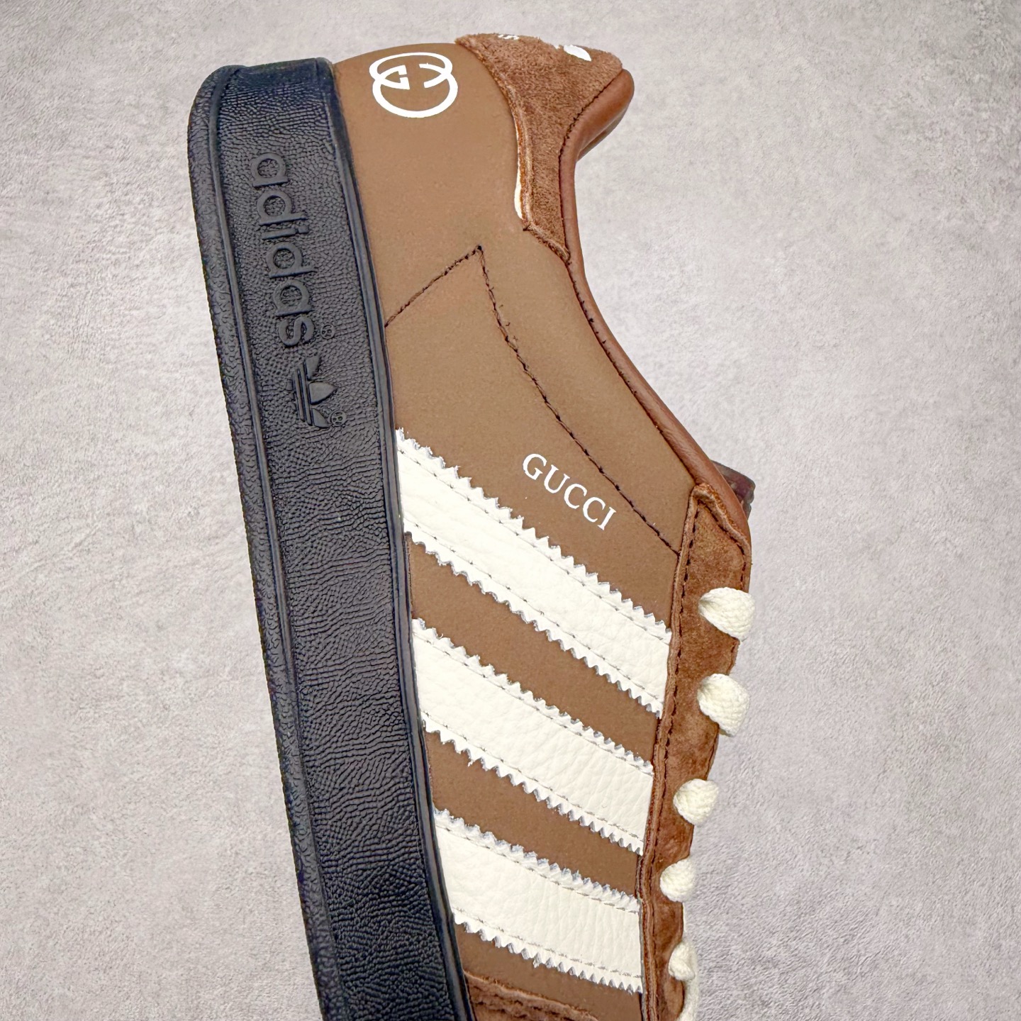 图片[6]-＃C2 AD Gazelle Indoor Trainers 羚羊内训系列低帮复古百搭休闲运动德训风板鞋 DD6604 90年代经典的复刻版！自60年代以足球训练鞋面世以来,Gazelle就以其经典设计席卷全球。1991年版本的复刻,再造经典Gazelle。采用皮革打造,搭配浊色细节,让这款经典更加简约。尺码：36 36⅔ 37⅓ 38 38⅔ 39⅓ 40 40⅔ 41⅓ 42 42⅔ 43⅓ 44⅓ 44⅔ 45-选品中心