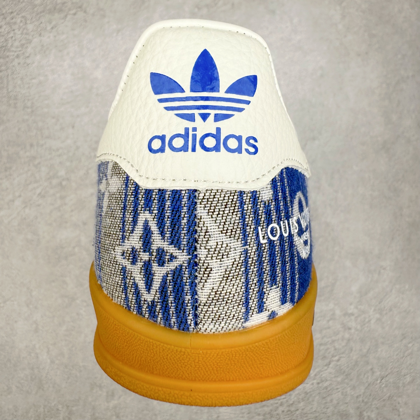 图片[8]-＃C2 AD Gazelle Indoor Trainers 羚羊内训系列低帮复古百搭休闲运动德训风板鞋 DD6608 90年代经典的复刻版！自60年代以足球训练鞋面世以来,Gazelle就以其经典设计席卷全球。1991年版本的复刻,再造经典Gazelle。采用皮革打造,搭配浊色细节,让这款经典更加简约。尺码：36 36⅔ 37⅓ 38 38⅔ 39⅓ 40 40⅔ 41⅓ 42 42⅔ 43⅓ 44⅓ 44⅔ 45-选品中心