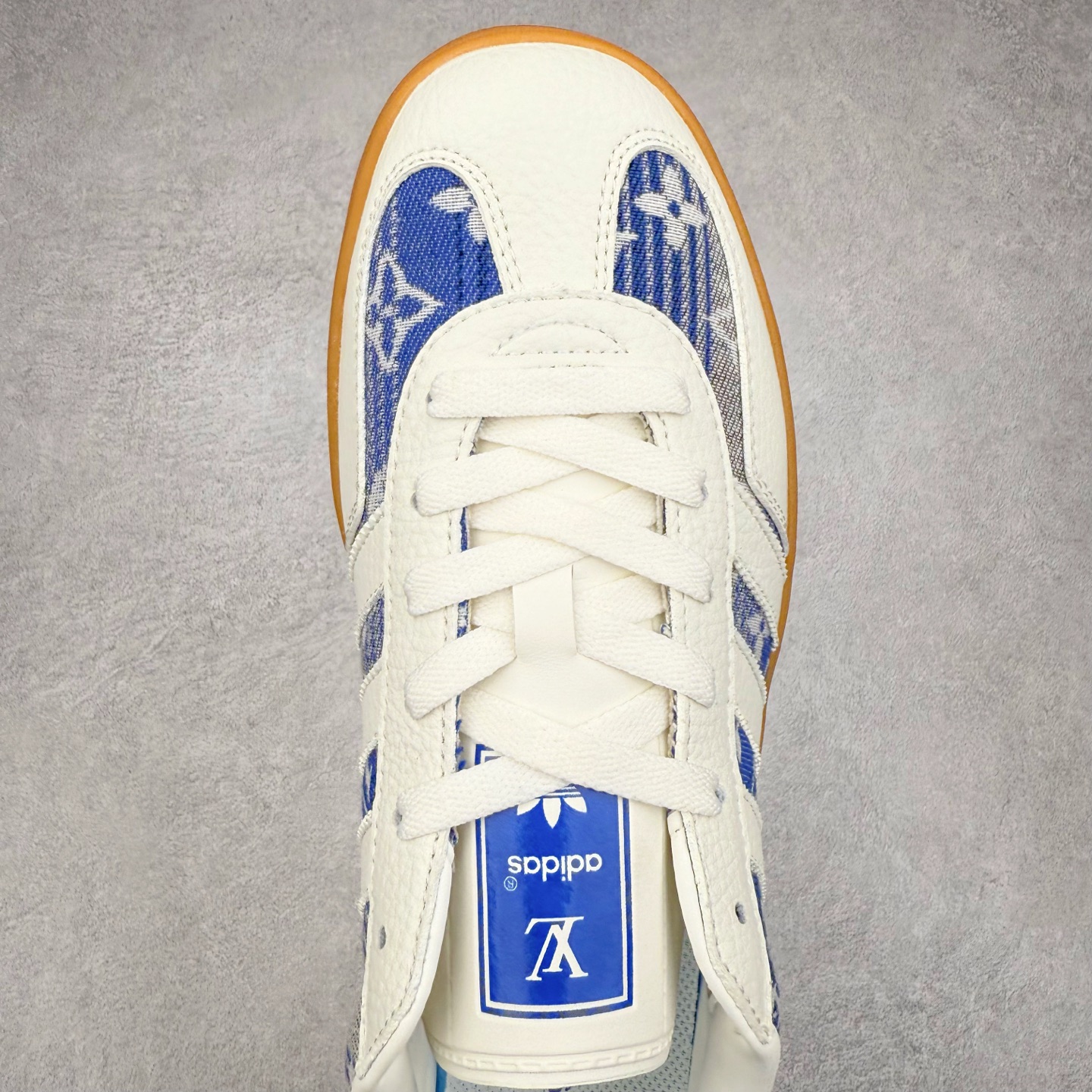 图片[4]-＃C2 AD Gazelle Indoor Trainers 羚羊内训系列低帮复古百搭休闲运动德训风板鞋 DD6608 90年代经典的复刻版！自60年代以足球训练鞋面世以来,Gazelle就以其经典设计席卷全球。1991年版本的复刻,再造经典Gazelle。采用皮革打造,搭配浊色细节,让这款经典更加简约。尺码：36 36⅔ 37⅓ 38 38⅔ 39⅓ 40 40⅔ 41⅓ 42 42⅔ 43⅓ 44⅓ 44⅔ 45-选品中心