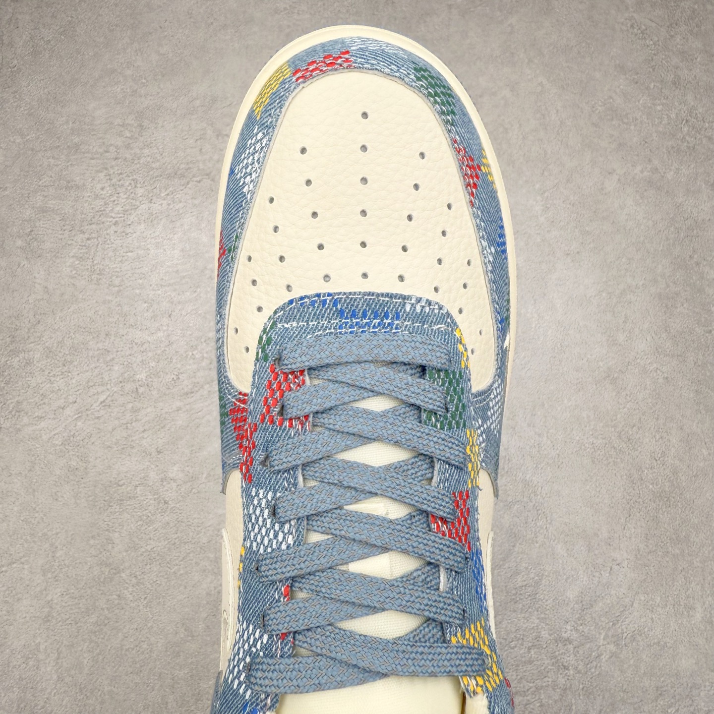 图片[4]-NK Air Force 1´07 Low 空军一号低帮百搭休闲运动板鞋 XL1979-101 柔软、弹性十足的缓震性能和出色的中底设计 横跨复古与现代的外型结合 造就出风靡全球 三十多年的Force 1 直到今天还深受青睐 实拍调校N版已经零色差零失真 百分百还原实物色彩所见即所得 不存在货不对板色差等低级问题 选购参考实物拍摄 不混卖不参货 只用心做好货严格选品 承诺混一赔十 尺码：36 36.5 37.5 38 38.5 39 40 40.5 41 42 42.5 43 44 44.5 45-选品中心